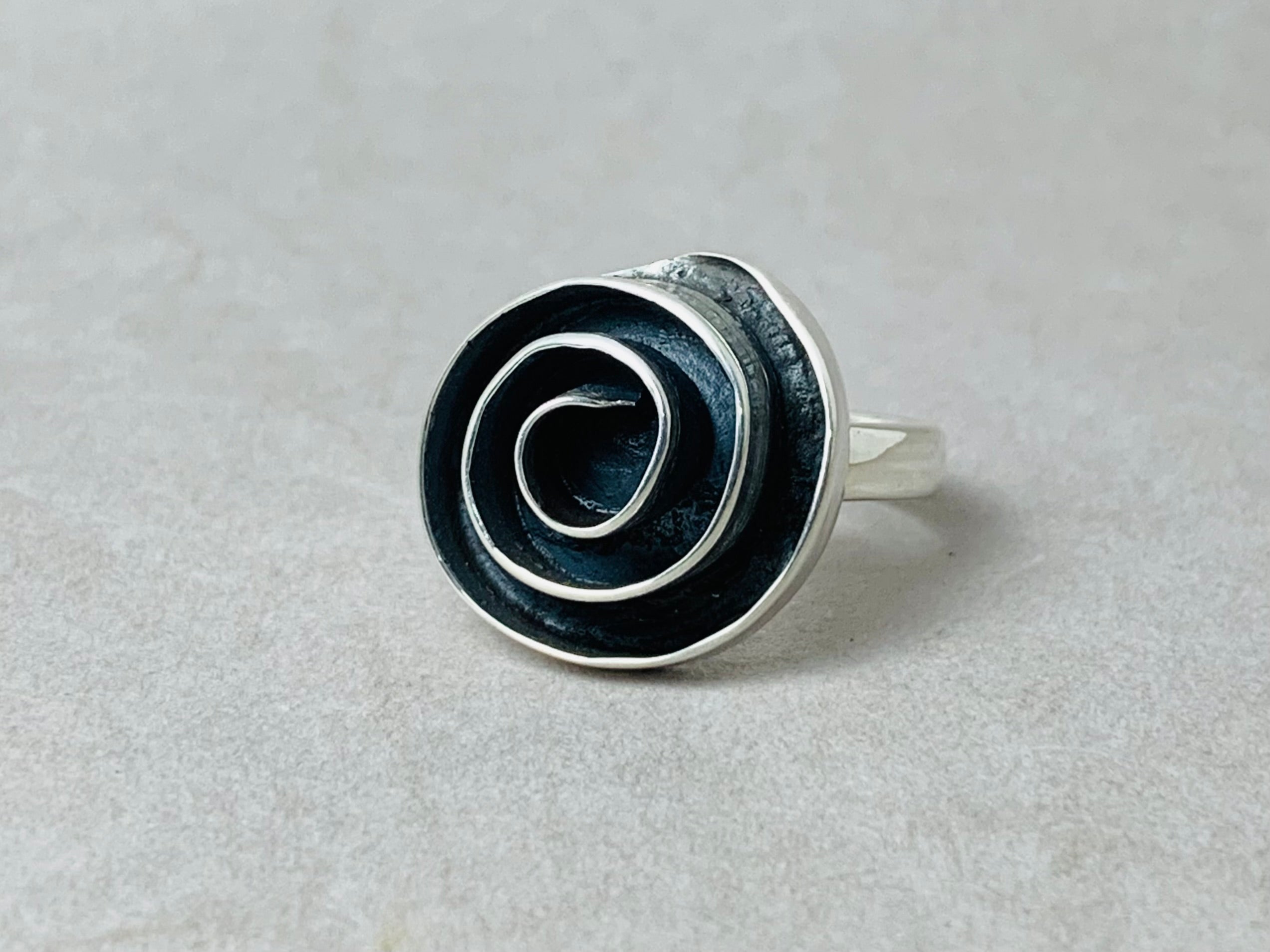 Silberspiralring 925er Sterling Silber Handgemachter Unikat Ring Statement Ring Alltagsring Geschenk für Sie Brautjungfern Geschenk