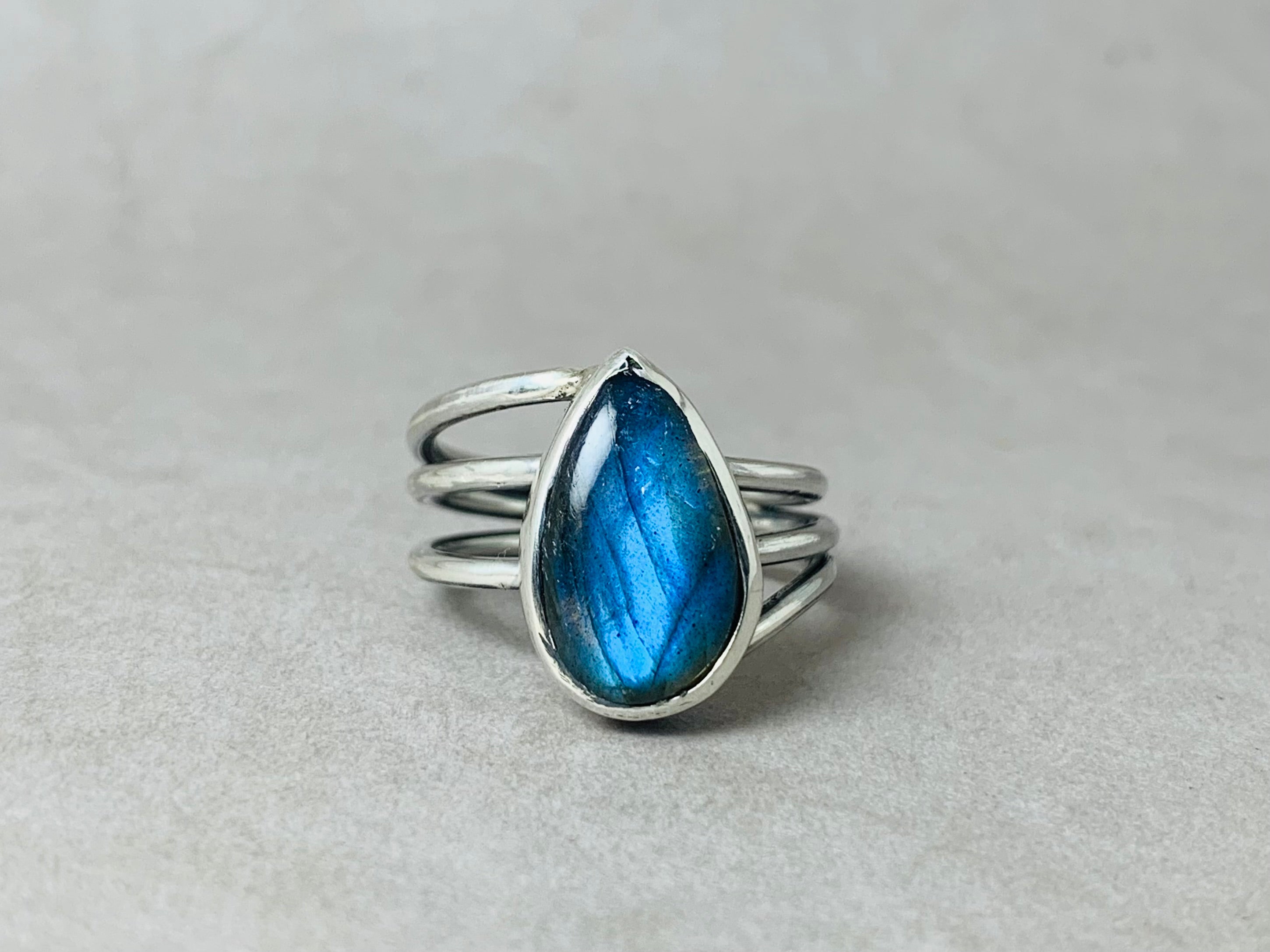 Labradorit Ring 925 Silber Ring Böhmischer Handgemachter Blauer Edelstein Ring Einzigartiger Ring