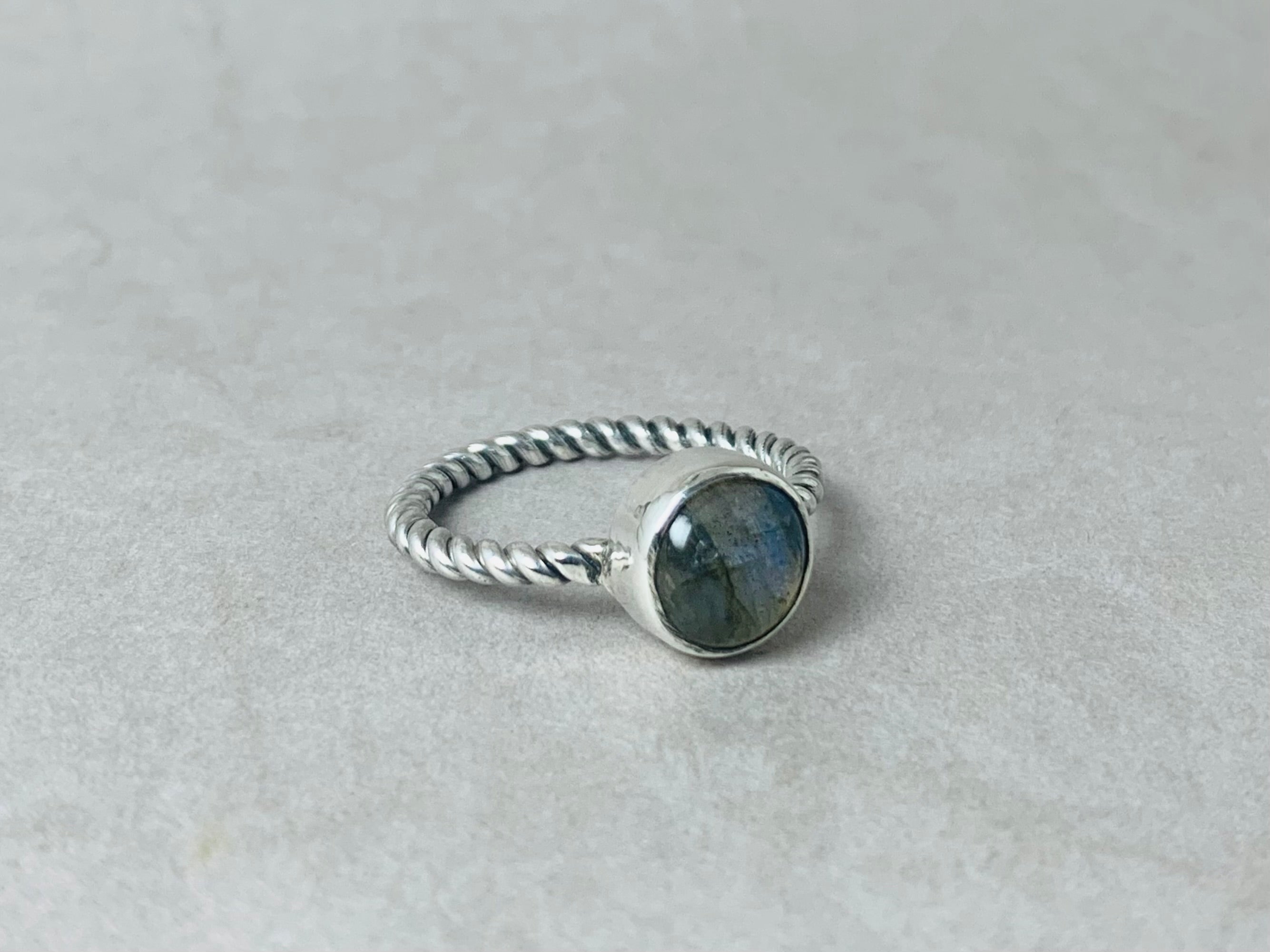Runder Labradorit Ring 925 Silber Ring Handgemachter Ring Alltagsring Stapelring Natürlicher Edelstein Ring