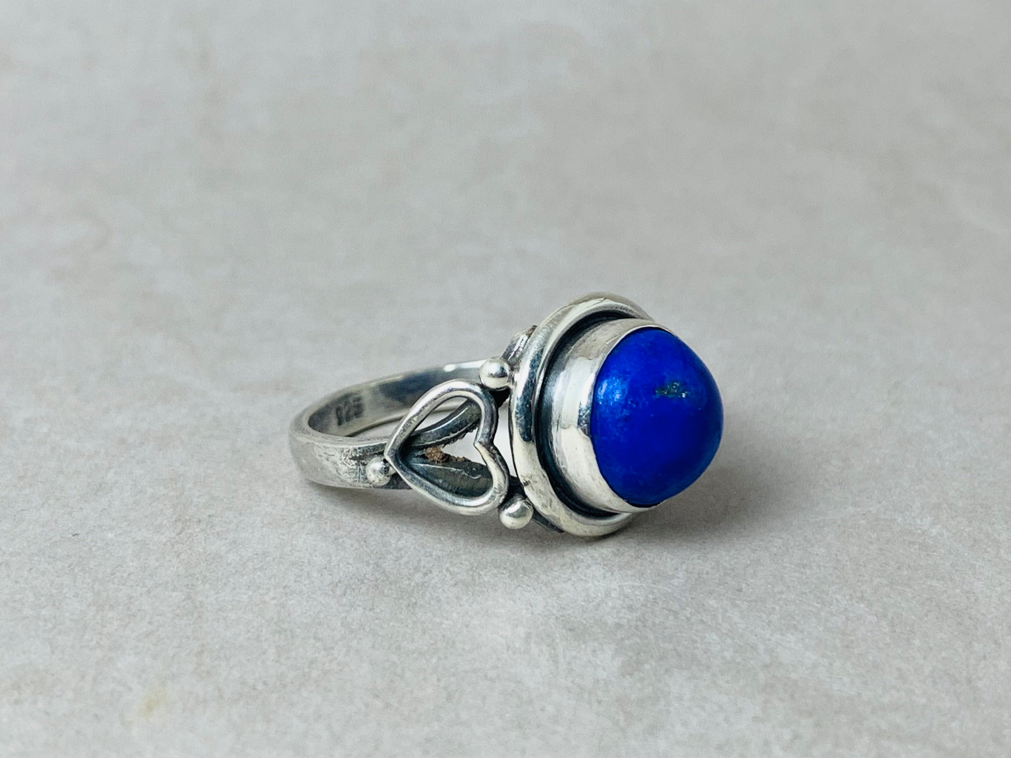 Natürlicher Lapislazuli Ring Sterling Silber Ring Handgemachter Silber Lapislazuli Ring Statement Ring Blauer Edelstein Ring Einzigartiger Ring