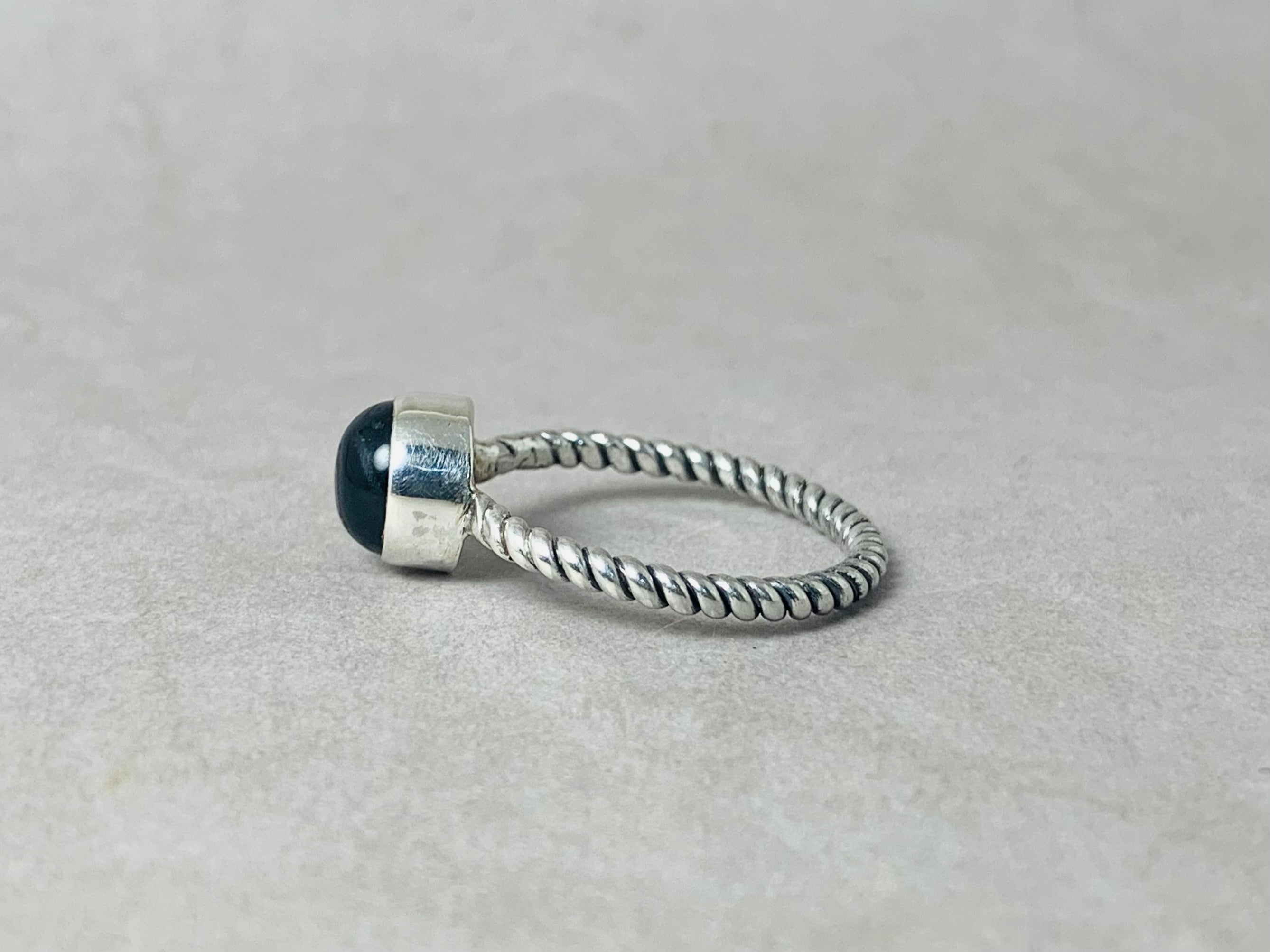 Schwarzer Onyx Ring 925 Sterling Silber Stapelring Handgemachter Ring Damen Silberring Geschenk für Sie
