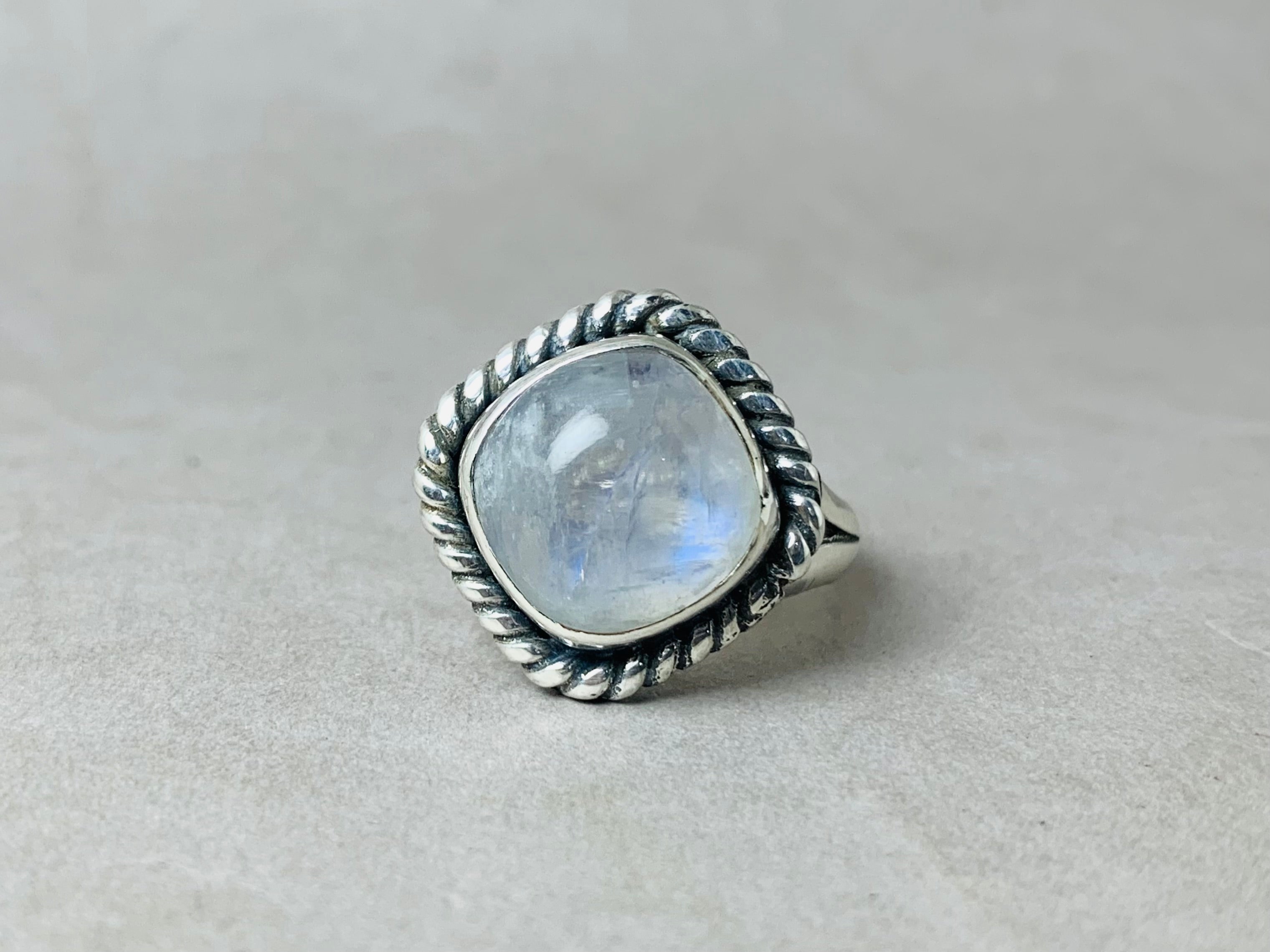 Natürlicher Mondsteinring 925 Sterling Silber Ring Boho Ring Blauer Feuer Mondstein Ring Handgemachter Ring