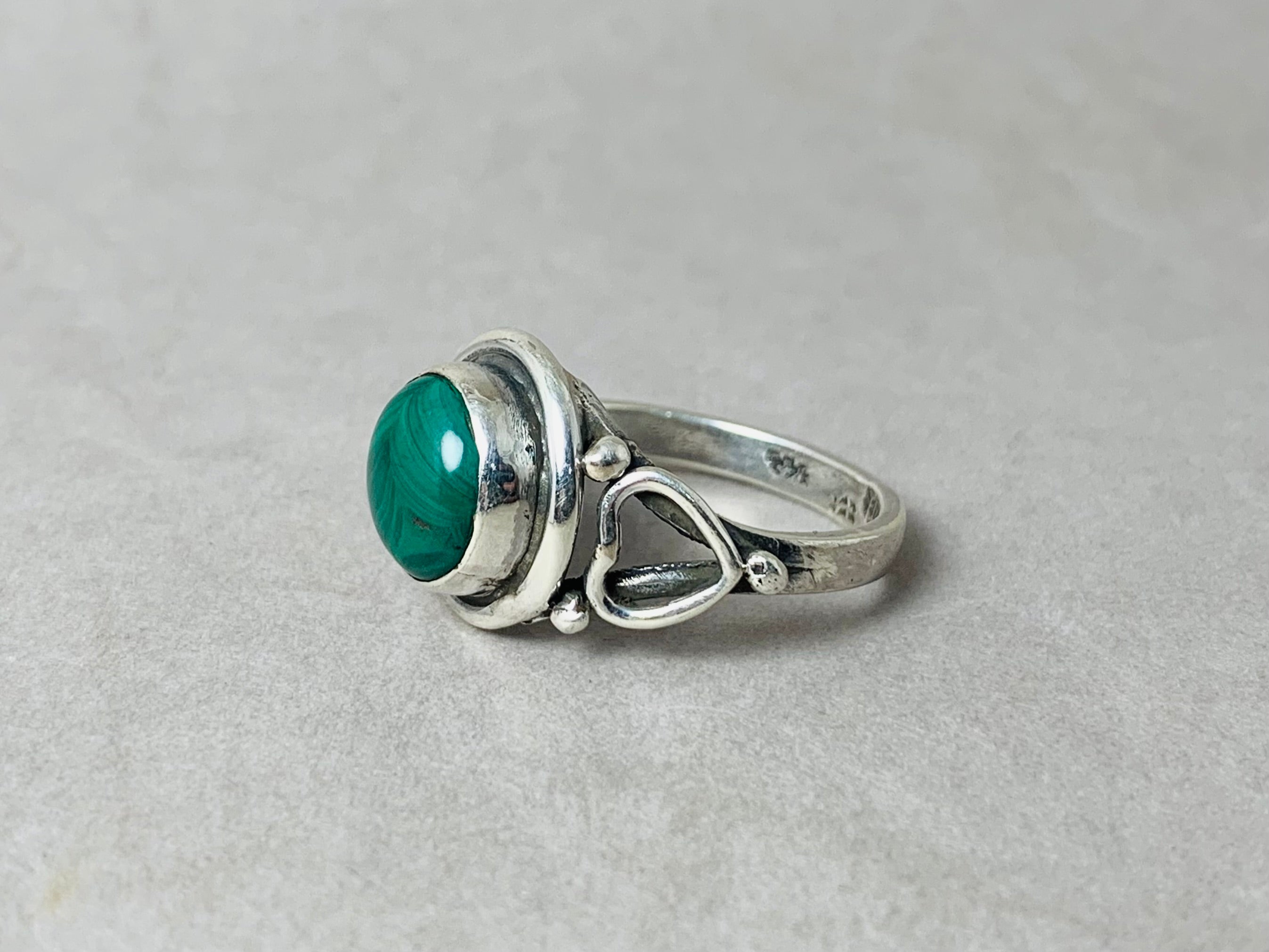 Runder Edelstein Malachit Ring 925 Silberring Versprechensring Statement Ring Handgemachter Ring Geschenkideen