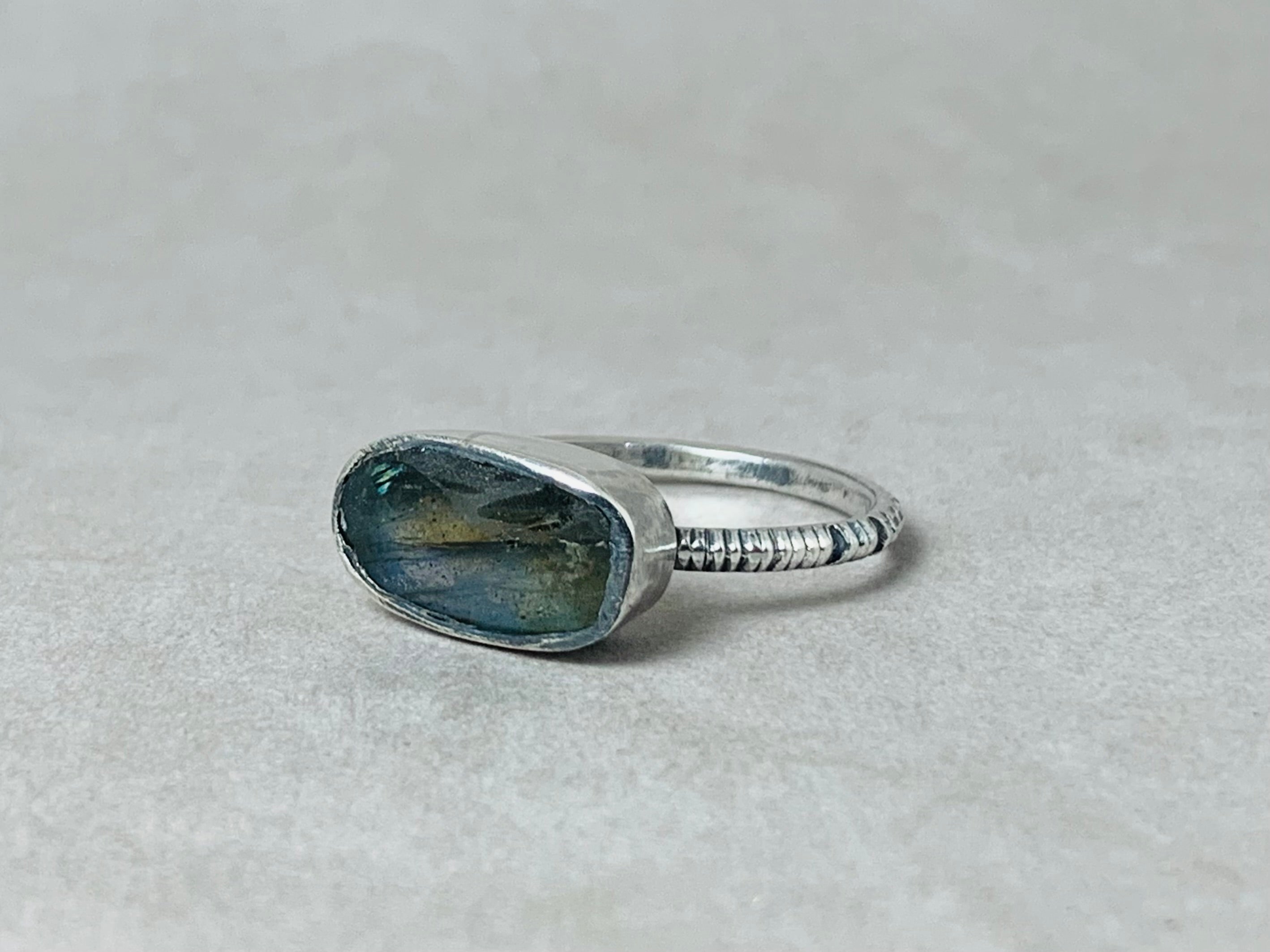 Cut Labradorite Ring 925 Silver Ring Faceted Gemstone Ring Rainbow Labradorite Minimalist Ring
