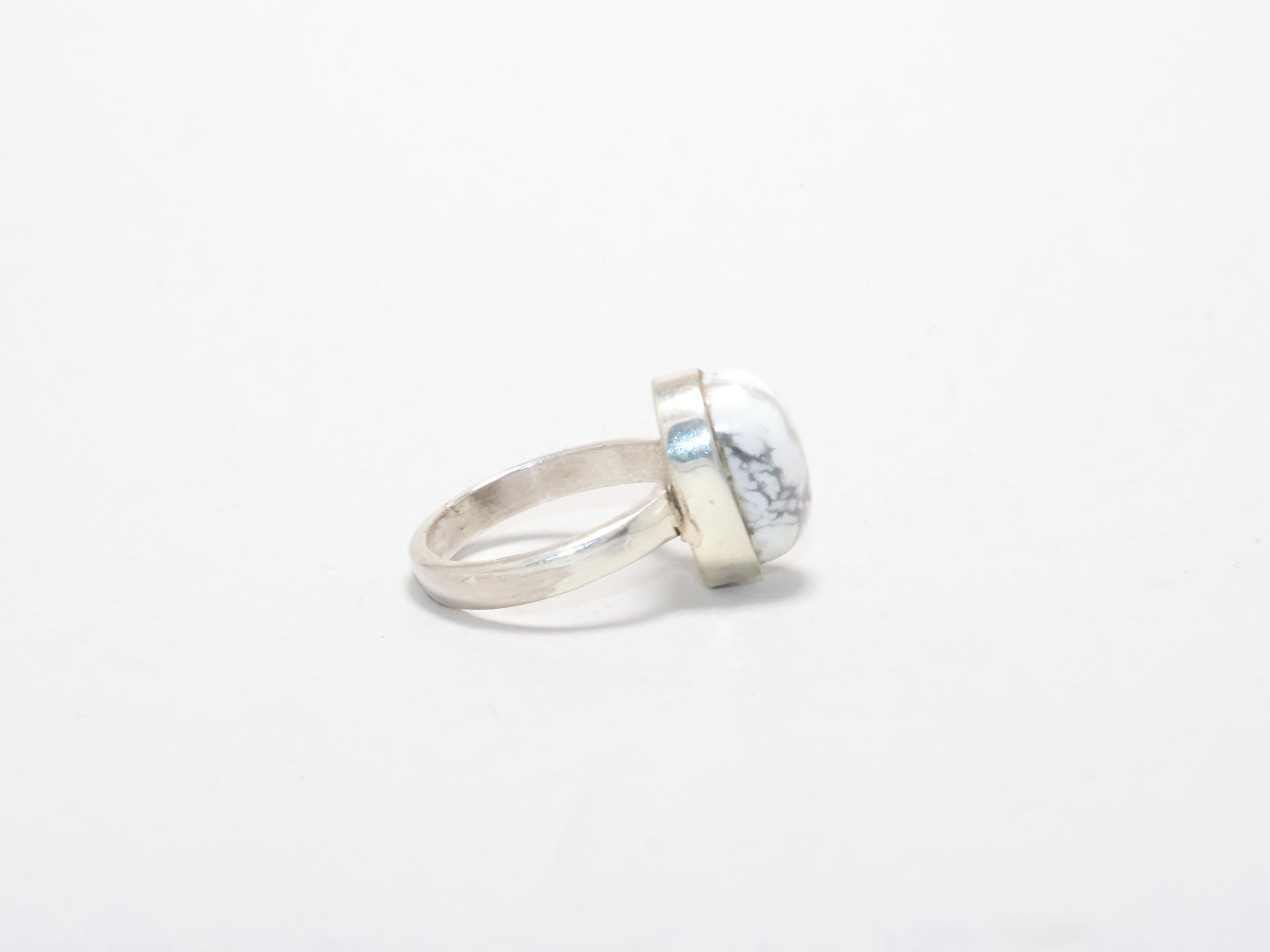 925 Sterling Silber Echter Weißer Howlith Edelstein Ring Für Sie Freundschaftsgeschenk Damenring