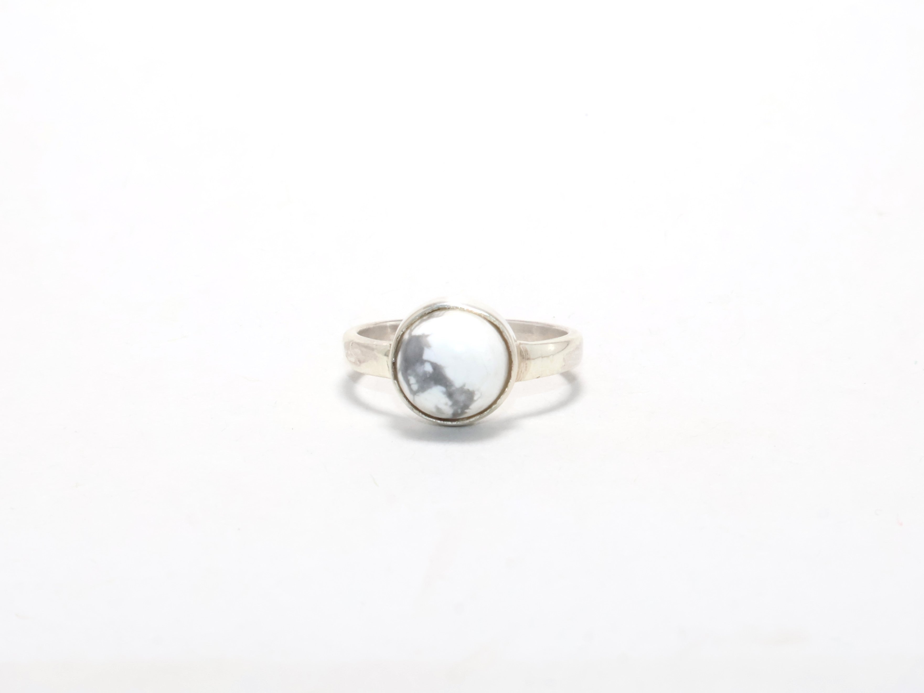 Echter weißer Howlith-Edelsteinring für Damen, 925er Sterlingsilber, Freundschaftsgeschenk, Damenring