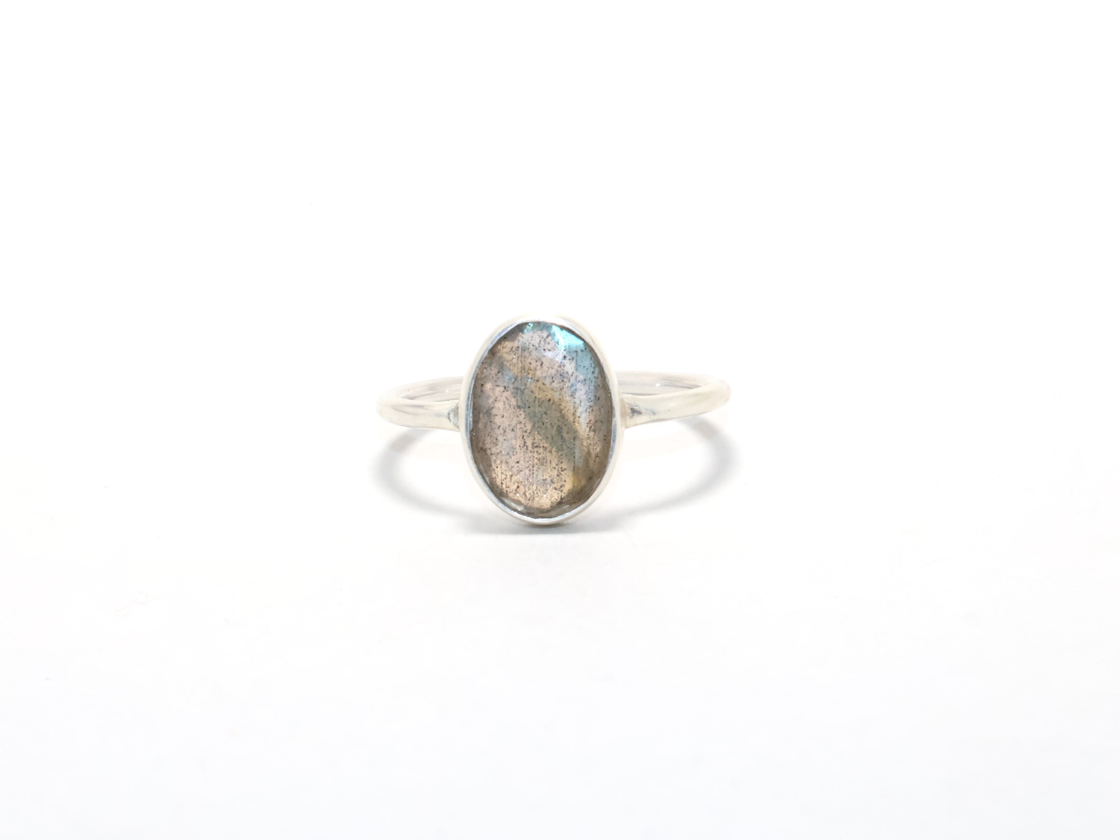 Geschliffener Labradorit-Ring 925er Sterling Silber Ovaler Edelstein-Stapelring Geschenk für sie Alltagsring