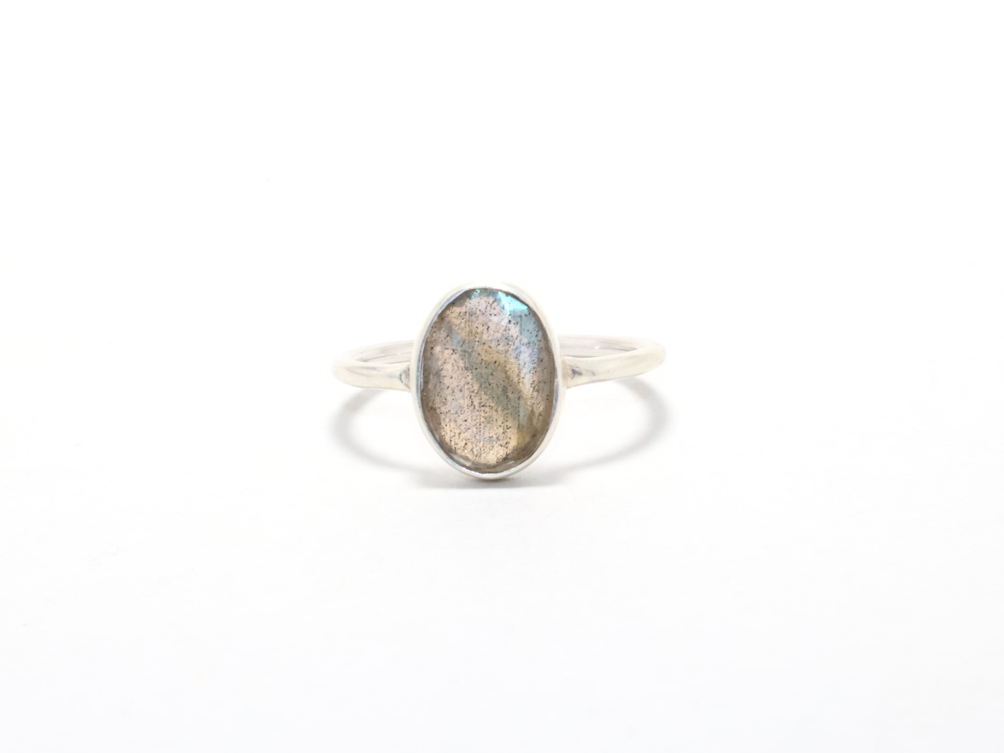 Geschliffener Labradorit-Ring 925er Sterling Silber Ovaler Edelstein-Stapelring Geschenk für sie Alltagsring
