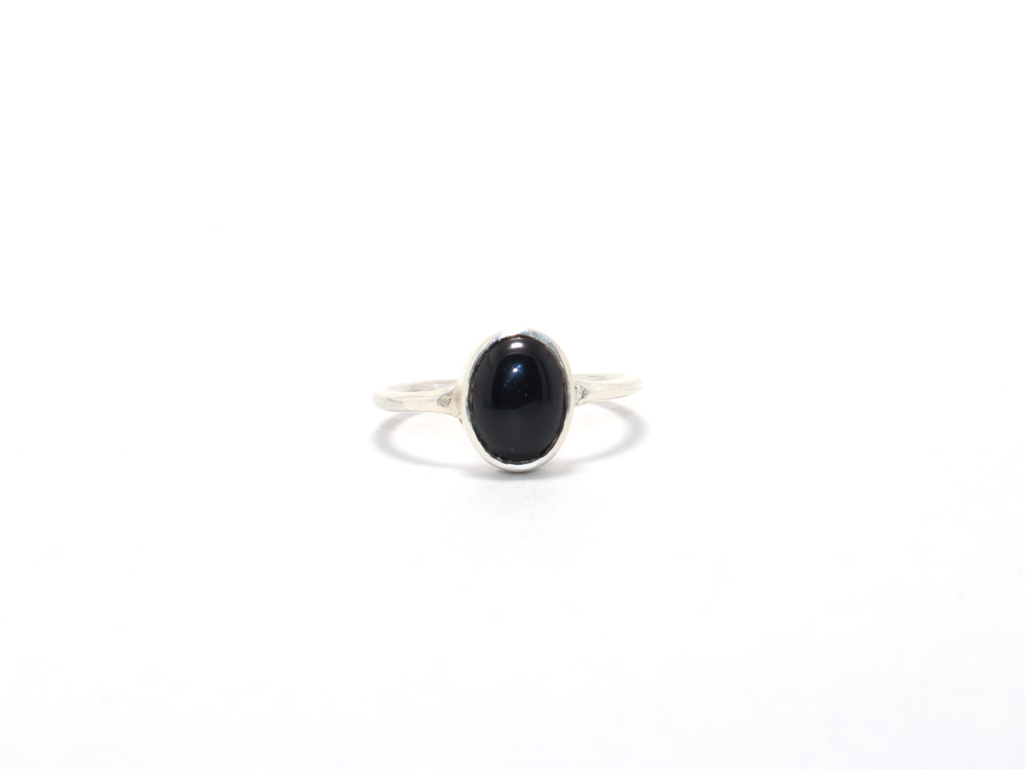 Schwarzer Onyx Ring Handgemachter Ring Versprechensring Damenring Geschenk für Sie Boho Ring Stapelring Einzigartiges Geschenk