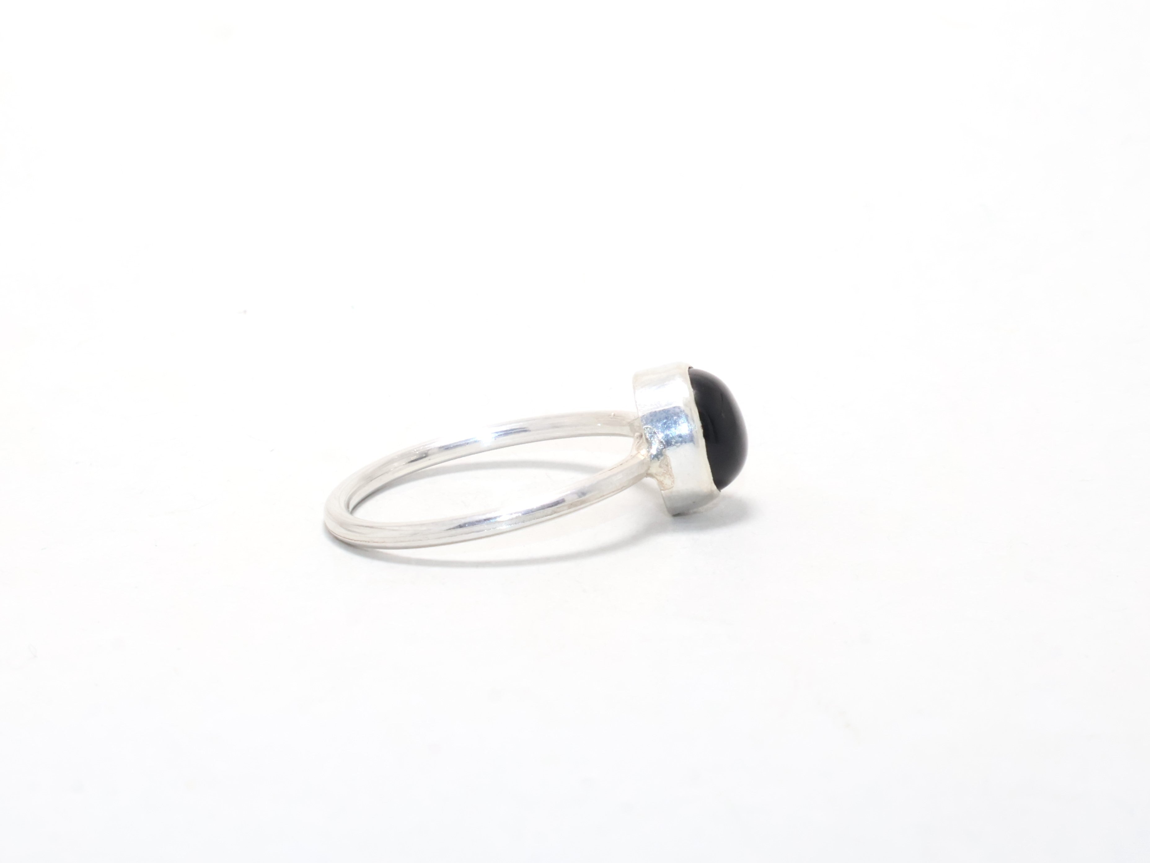 925 Sterling Silber schwarzer Onyx Edelsteinring Dezember Geburtsstein Versprechensring Minimalistischer Ring Designerring