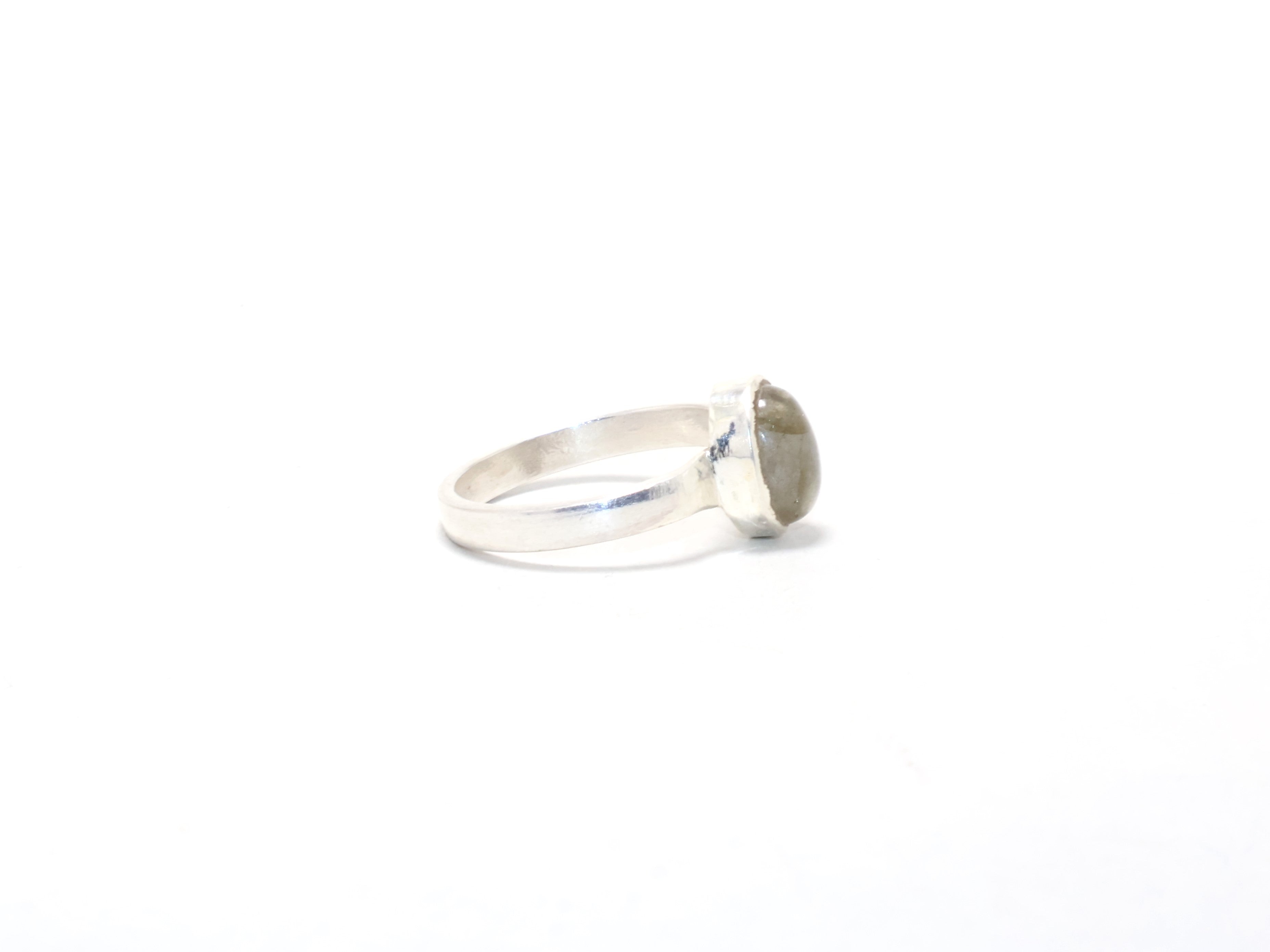 Blauer Feuer-Labradorit-Ring Handgemachter Silberring Zarter Ring Antragsring Böhmischer Ring