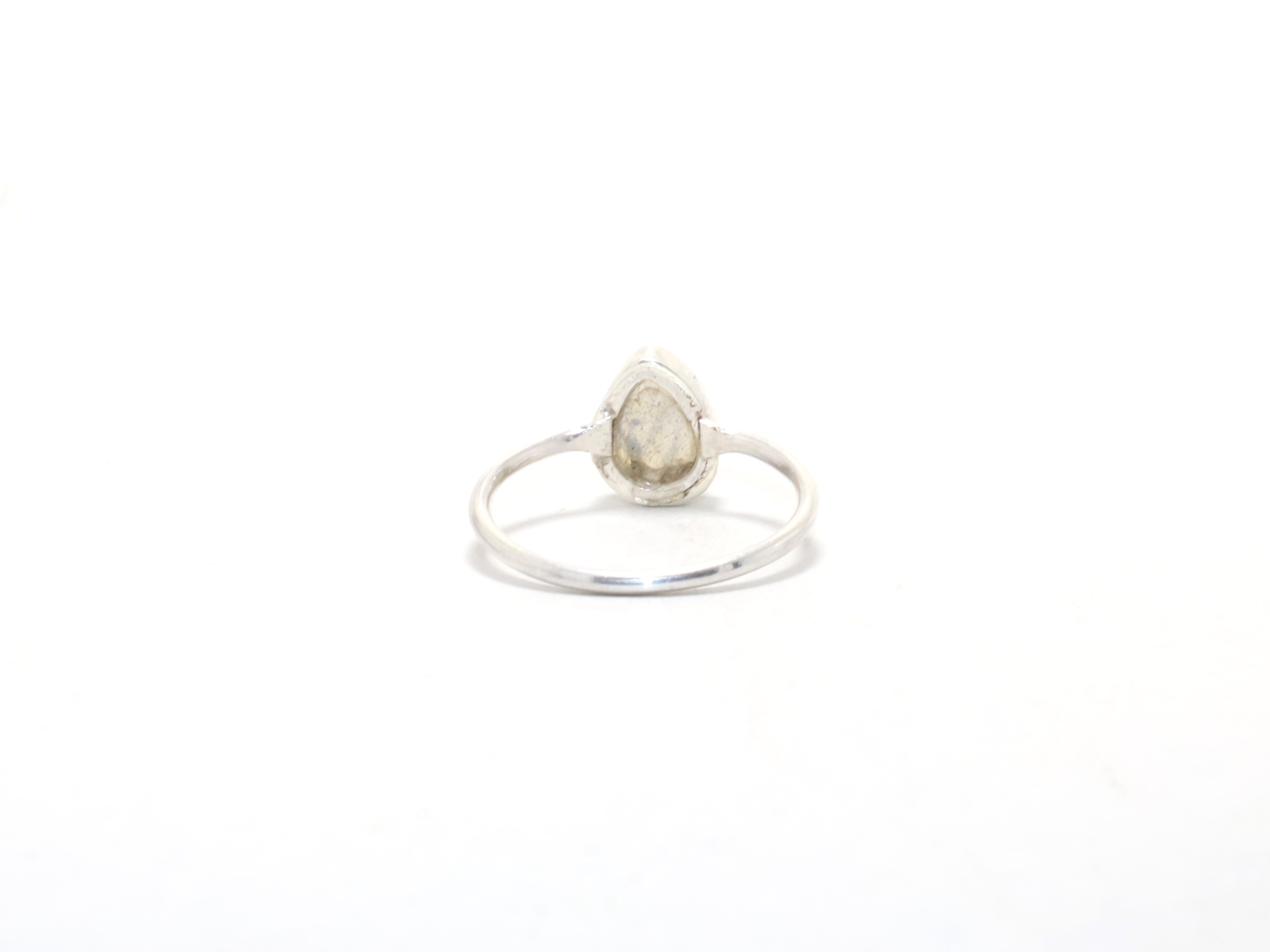 Peer Labradoriet Ring Stapelring Natuurlijke Edelsteen Geboortesteen Ring Handgemaakte Ring Blauwe Vuur Ring Cocktail Ring