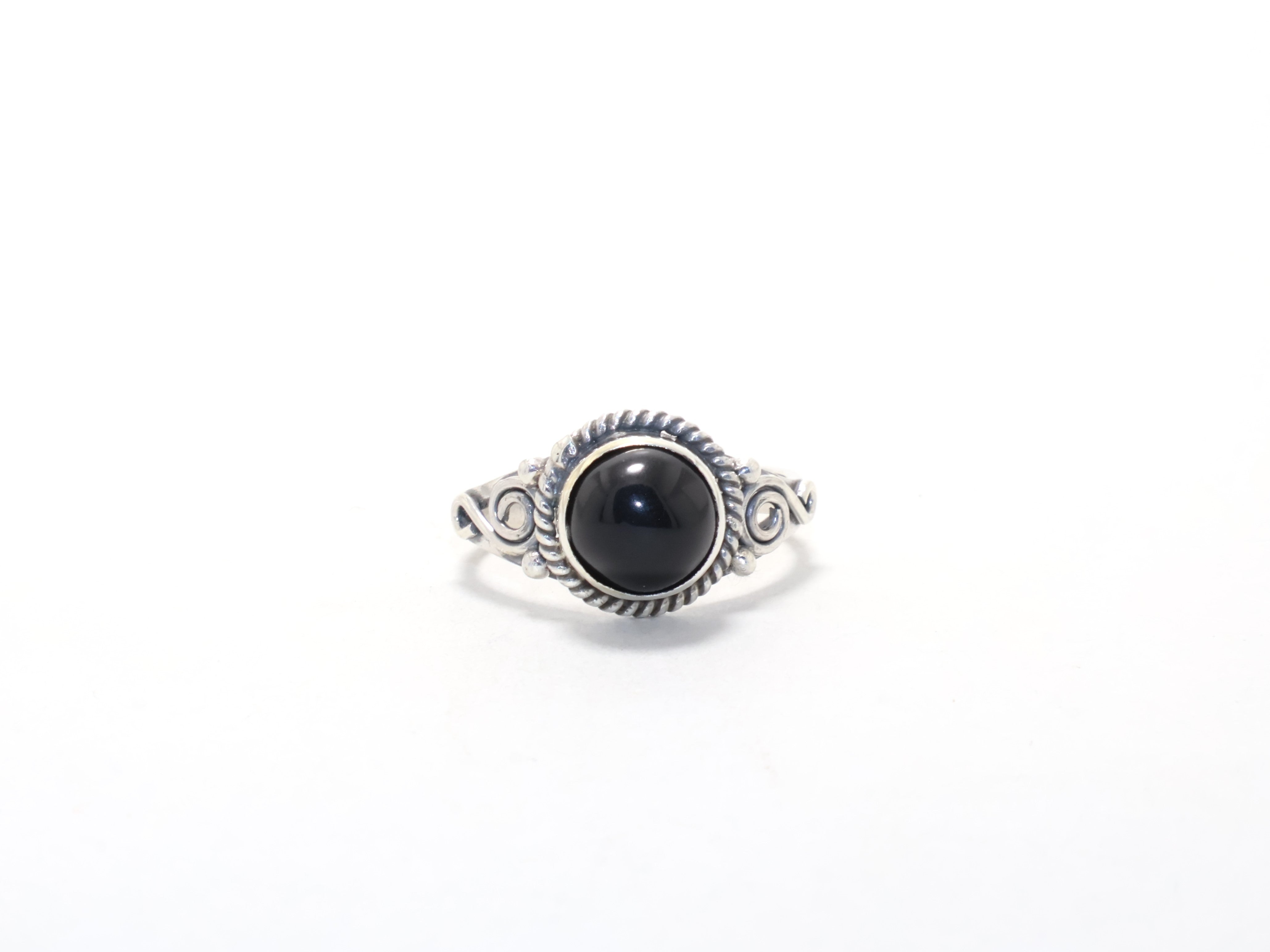 Natürlicher schwarzer Onyx-Ring Geschenkidee Cocktail-Ring im Boho-Stil Edelsteinring Einzigartiges Geschenk für sie Alltagsring 925 Sterling Silber
