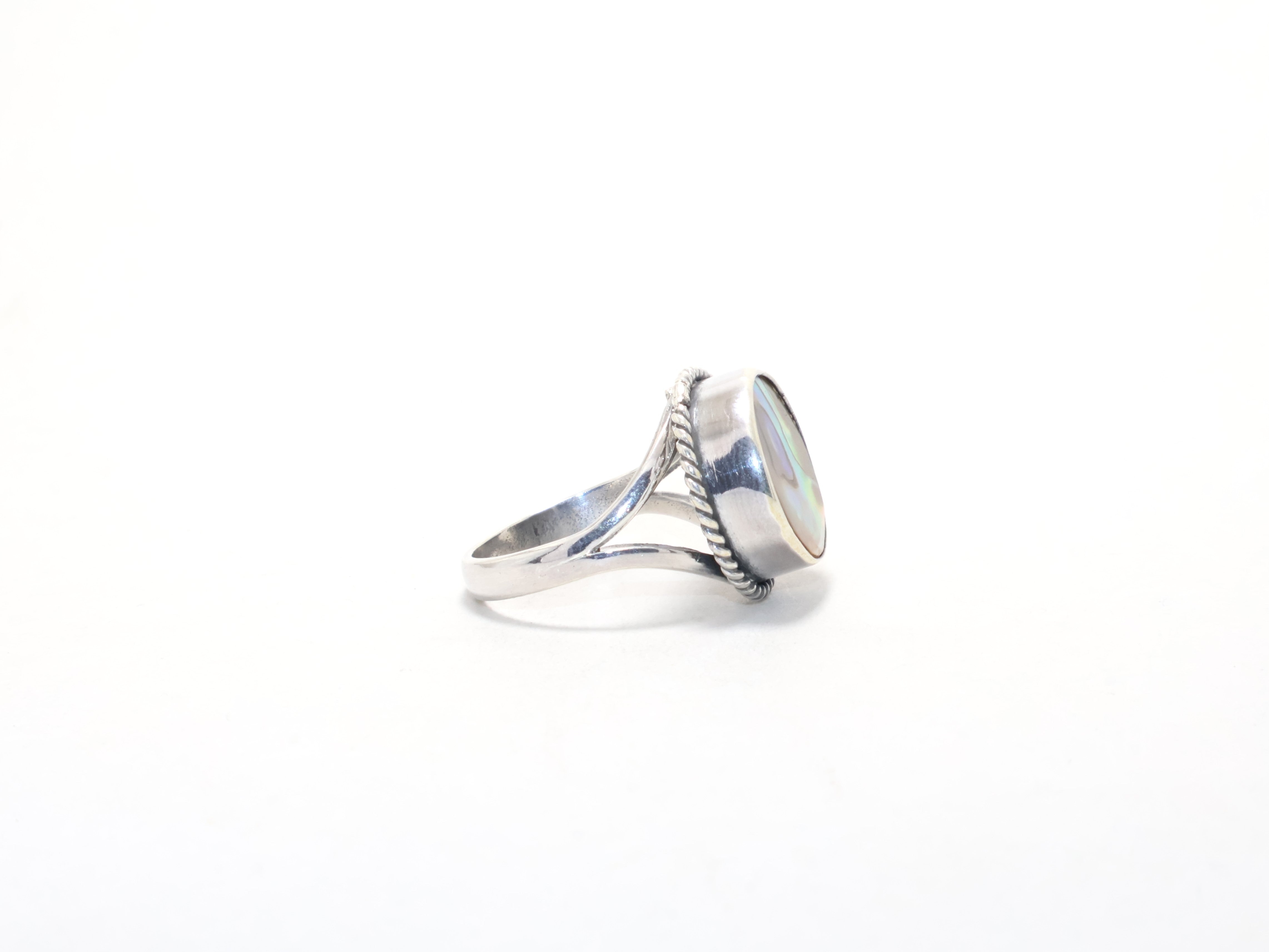 Natürlicher Abalone-Muschelring Minimalistischer böhmischer Ring Handgemachter Steinring Versprechensring Stapelring Geschenkidee