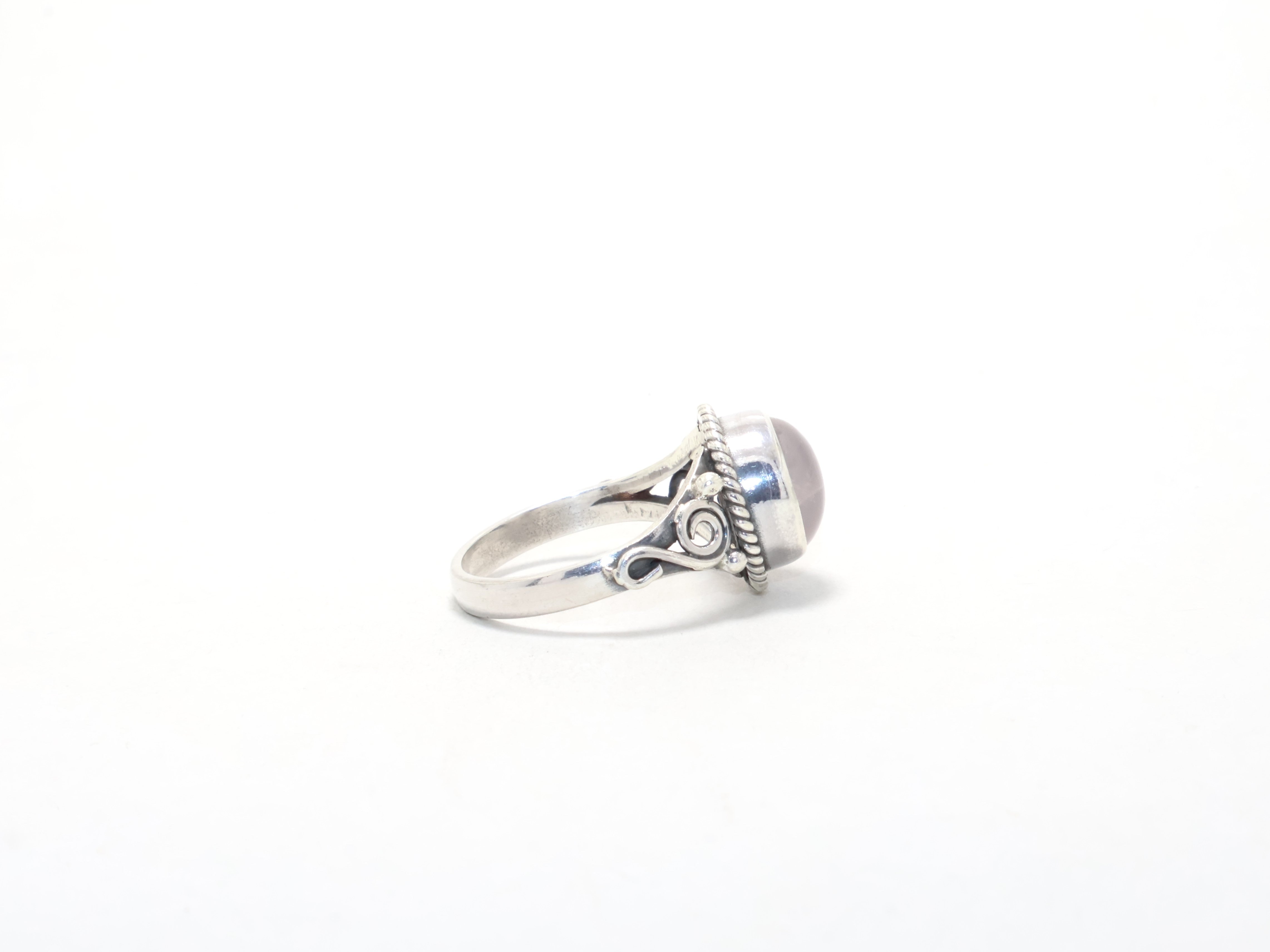 Natürlicher Rosenquarz-Ring, rosa Edelsteinring, Geburtsstein-Ring, böhmischer Silberschmuck, Geschenk für jedermann, handgefertigter Stapelring