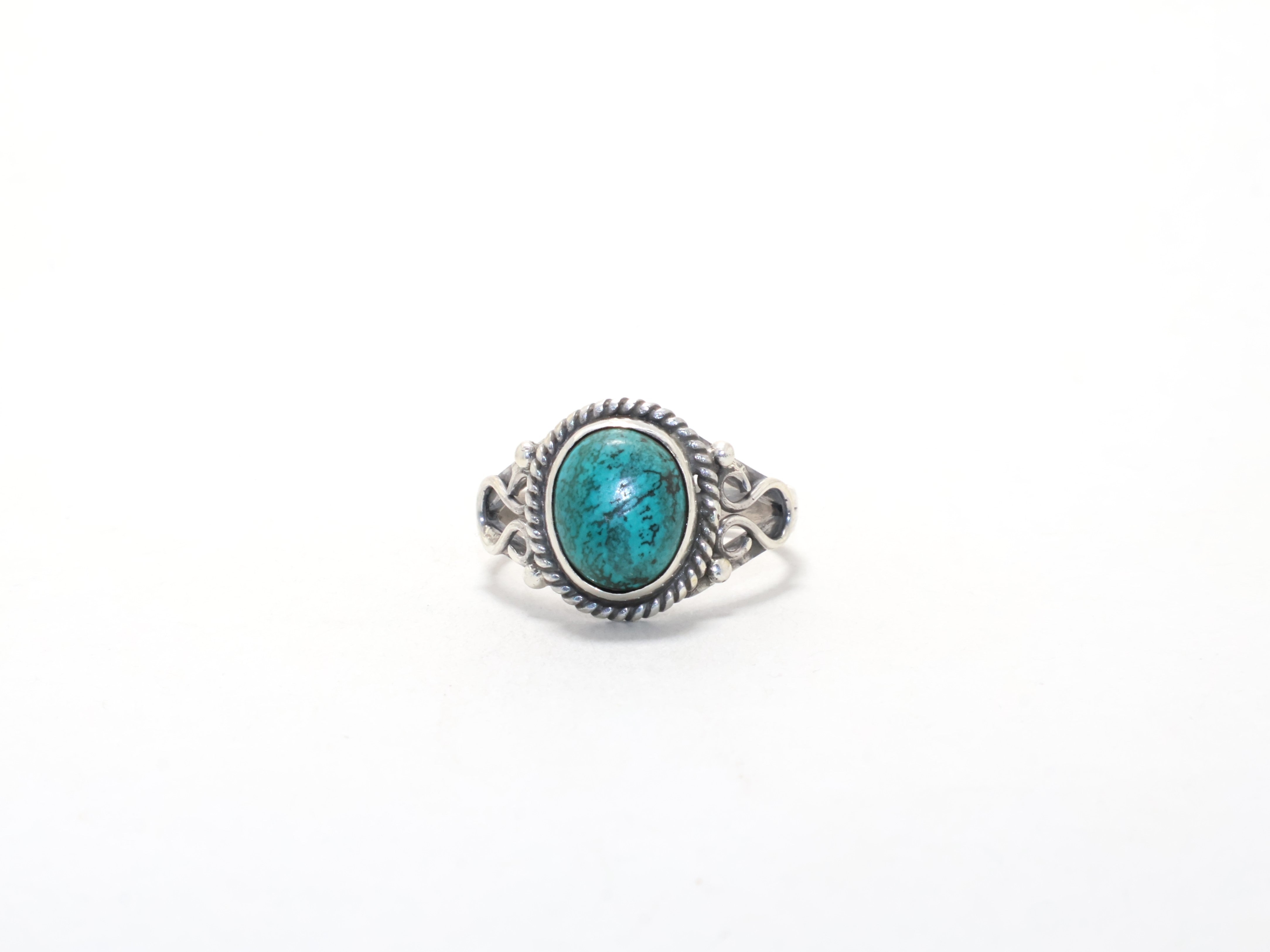 Ovaler Designer-Türkisring Dezember Geburtssteinring Böhmischer Ring Edelsteinring Handgemachter Ring 925 Sterlingsilber