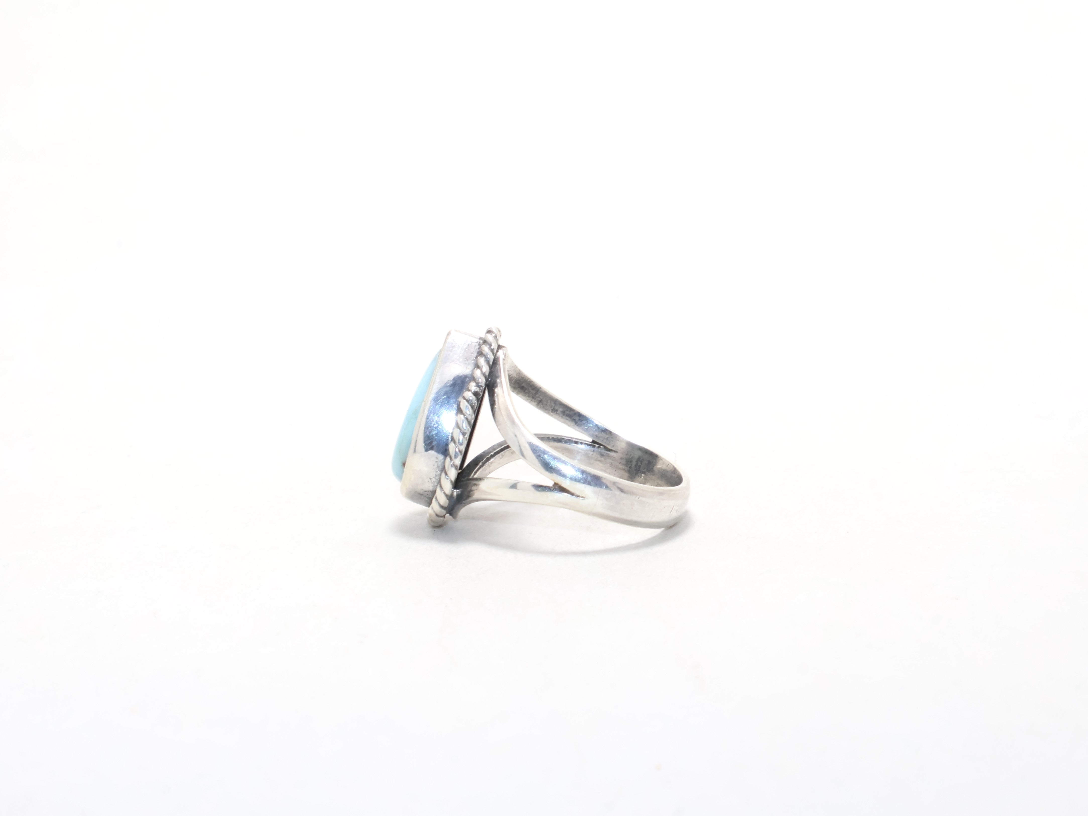 Birnenförmiger Larimar-Ring Geburtsstein Februar Designerring Böhmischer Schmuck Geschenk für Sie Minimalistischer Ring Handgemachter Ring 925 Sterling Silber