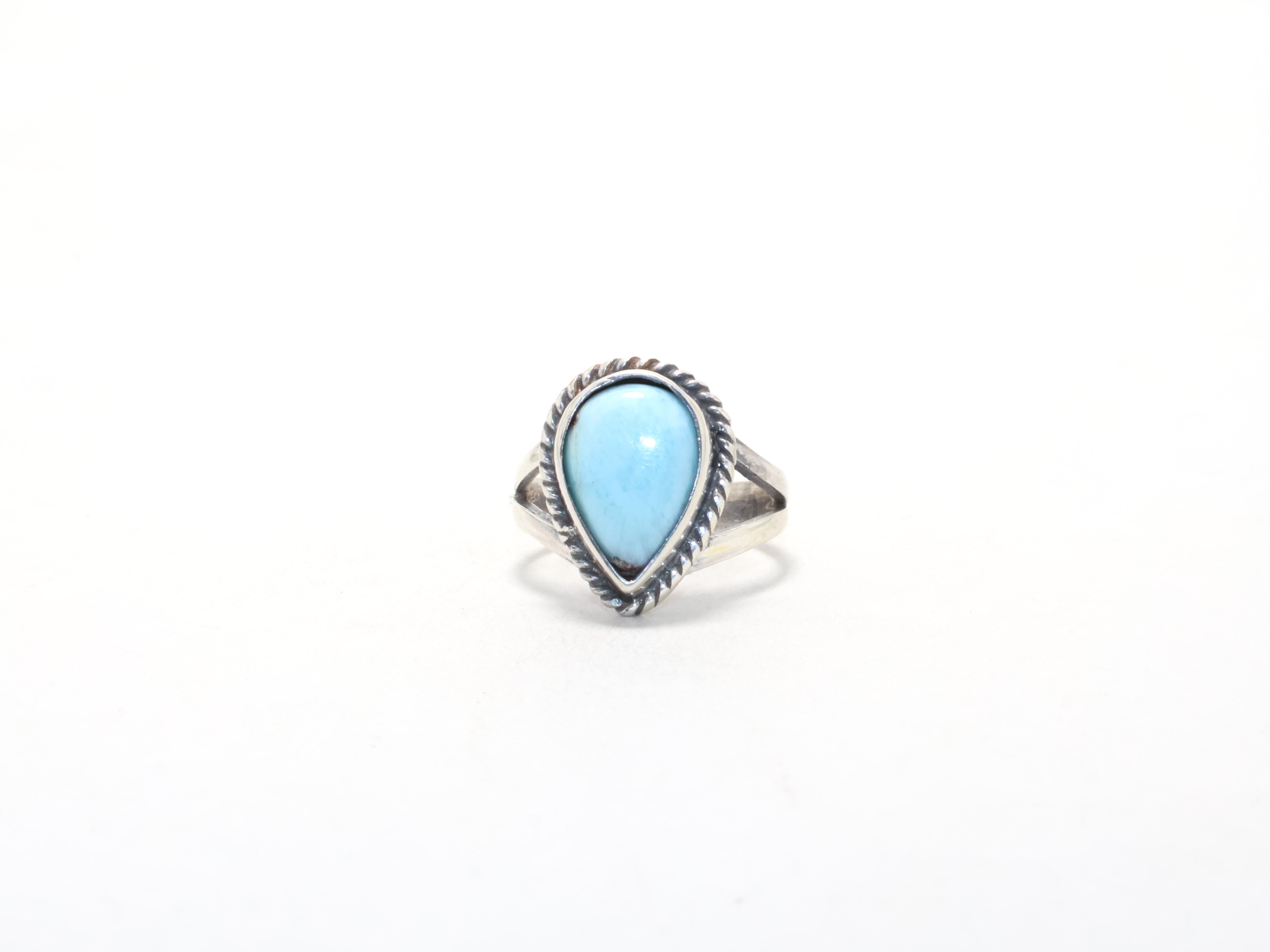 Birnenförmiger Larimar-Ring Geburtsstein Februar Designerring Böhmischer Schmuck Geschenk für Sie Minimalistischer Ring Handgemachter Ring 925 Sterling Silber