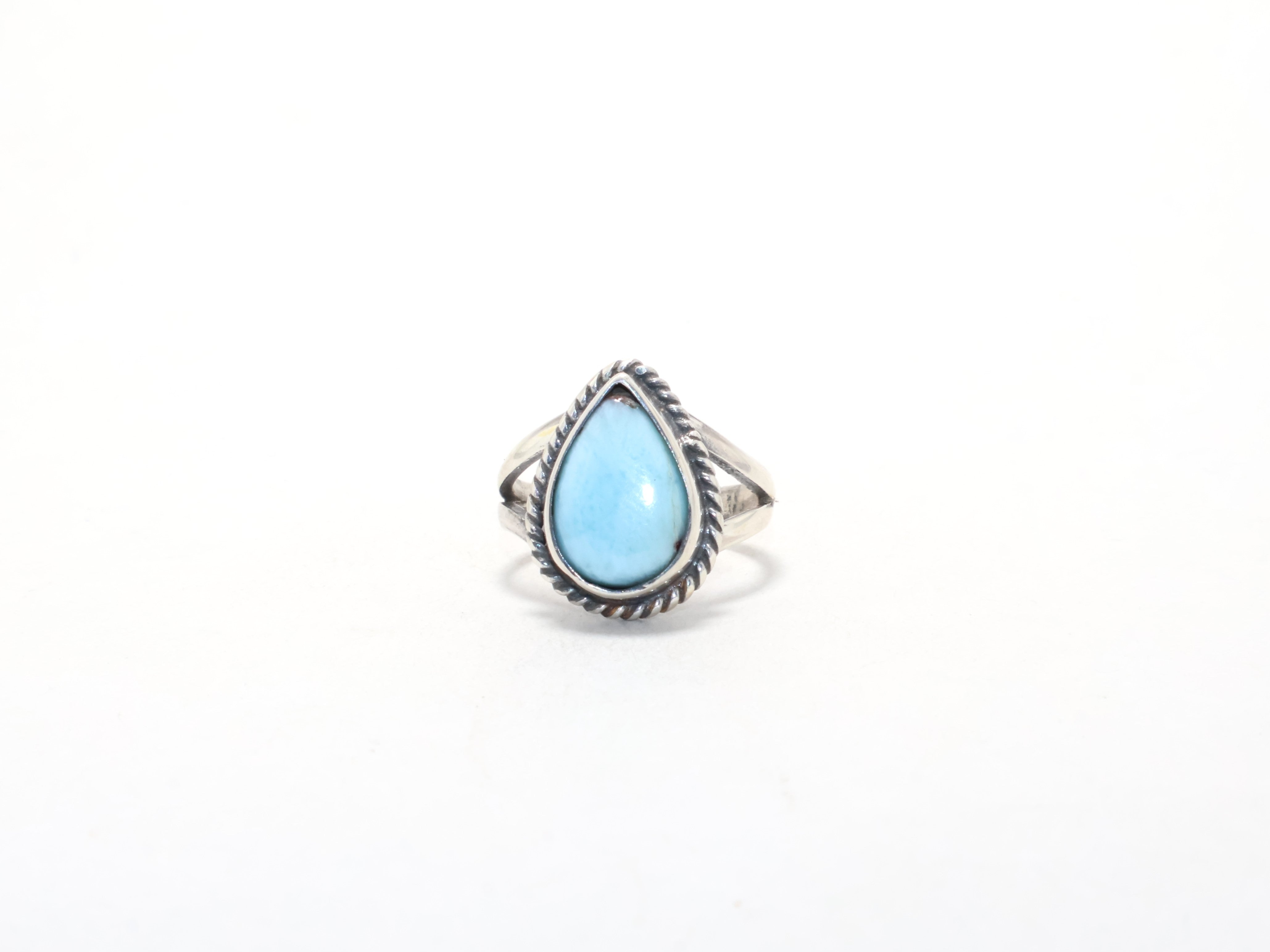Birnenförmiger Larimar-Ring Geburtsstein Februar Designerring Böhmischer Schmuck Geschenk für Sie Minimalistischer Ring Handgemachter Ring 925 Sterling Silber