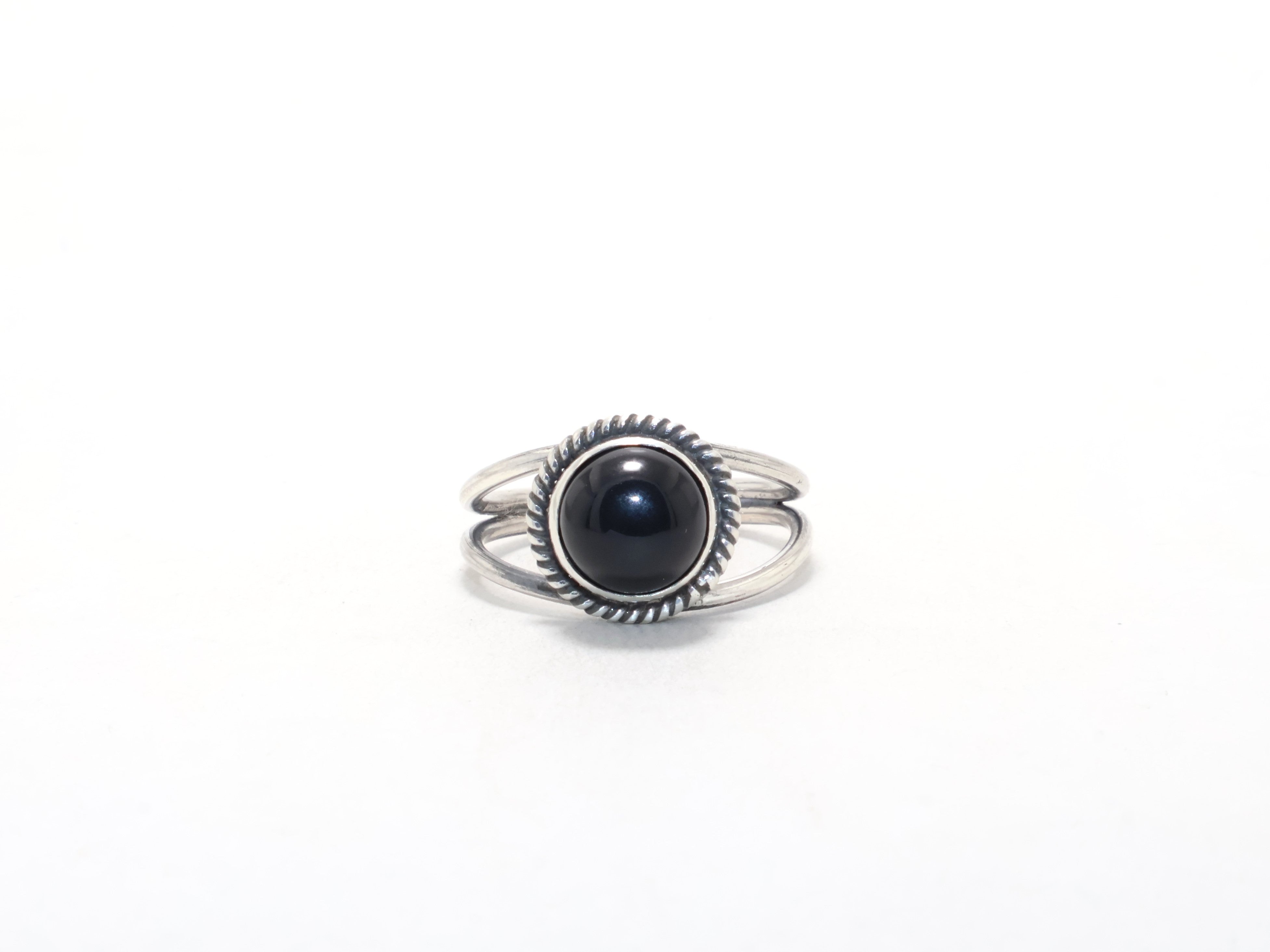 Minimalistischer schwarzer Onyx-Ring Cocktailring Edelstein Geburtsstein Ring Handgefertigt aus 925 Sterling Silber