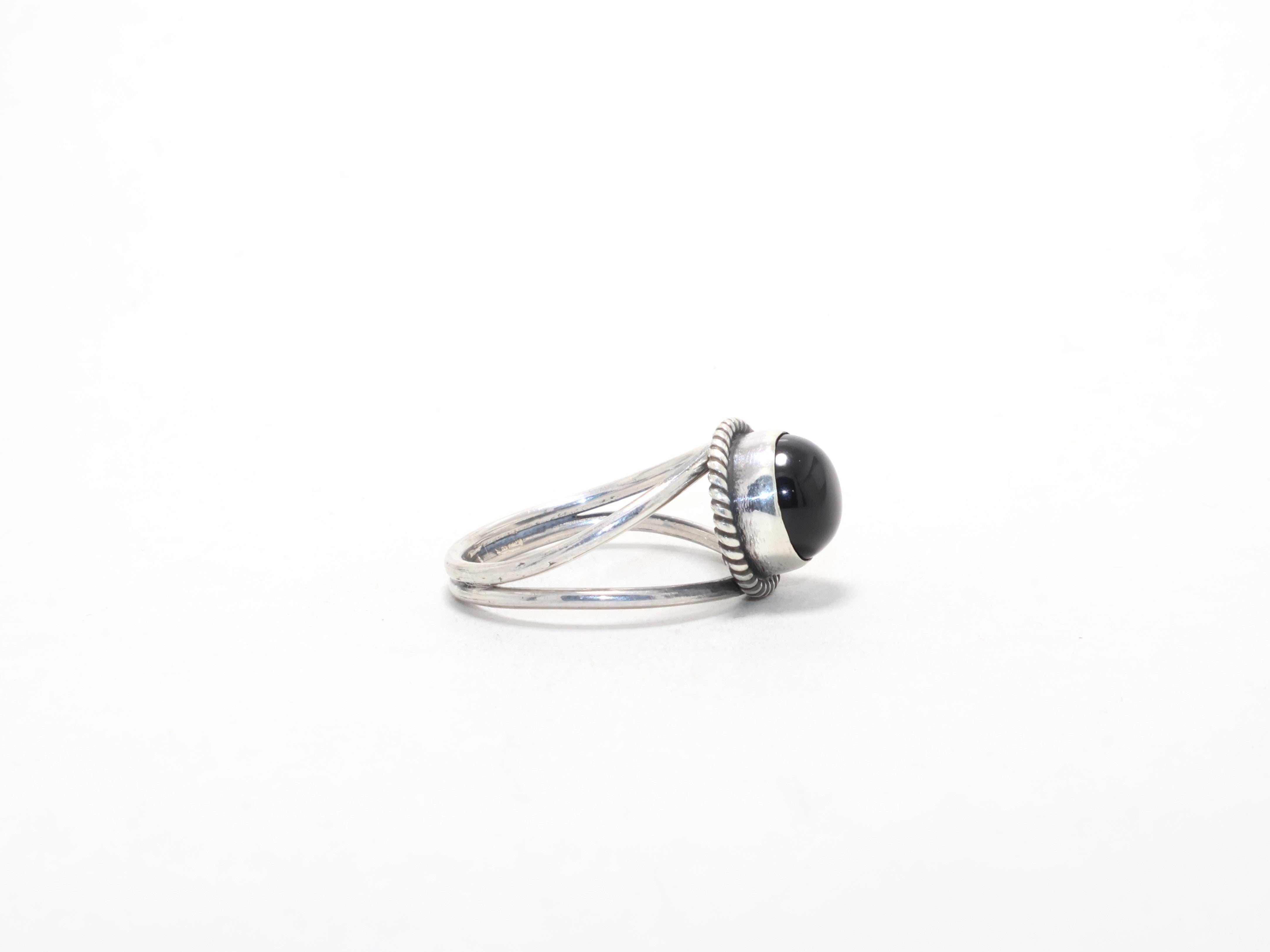Minimalistischer schwarzer Onyx-Ring Cocktailring Edelstein Geburtsstein Ring Handgefertigt aus 925 Sterling Silber