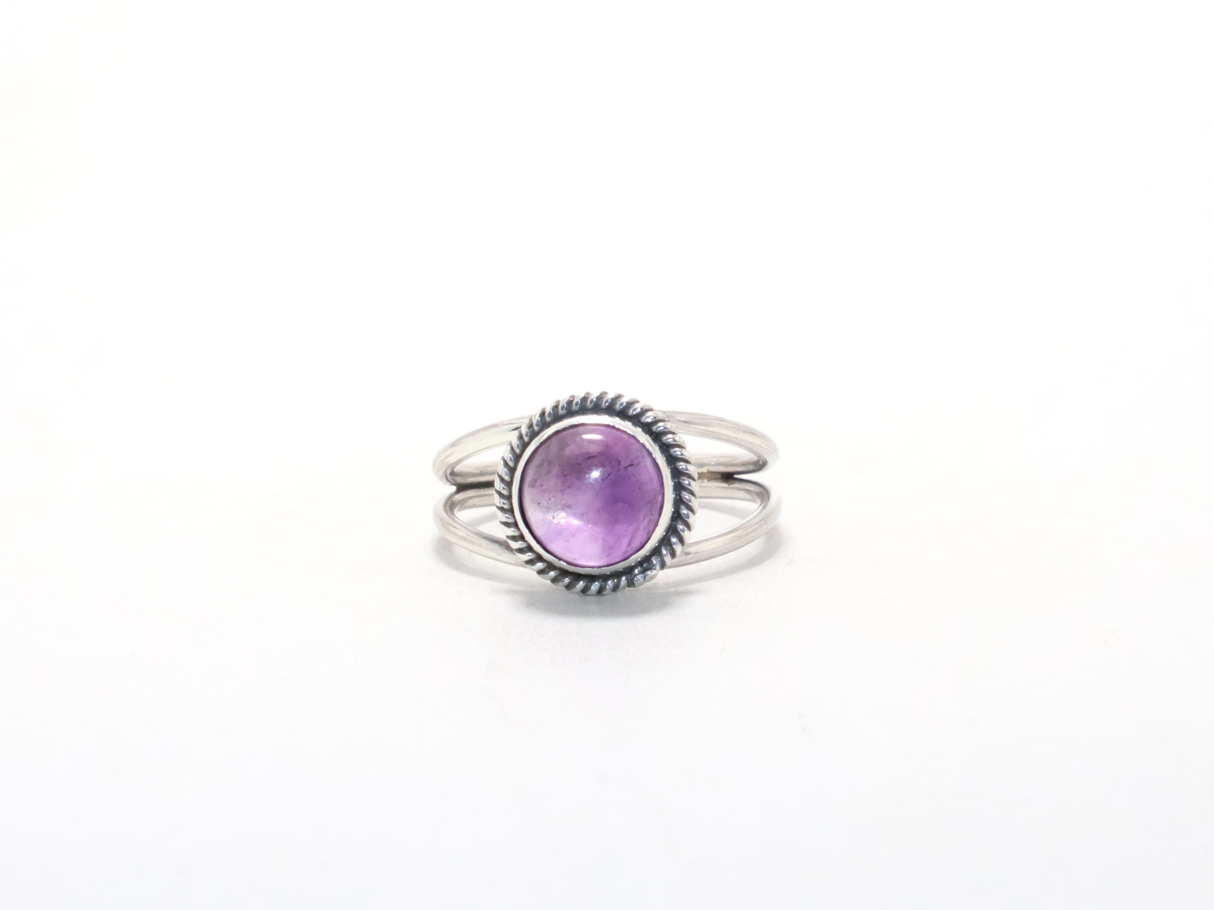 Lila Amethyst Edelsteinring Februar Geburtsstein Minimalistischer Ring Cocktailring Verlobungsring