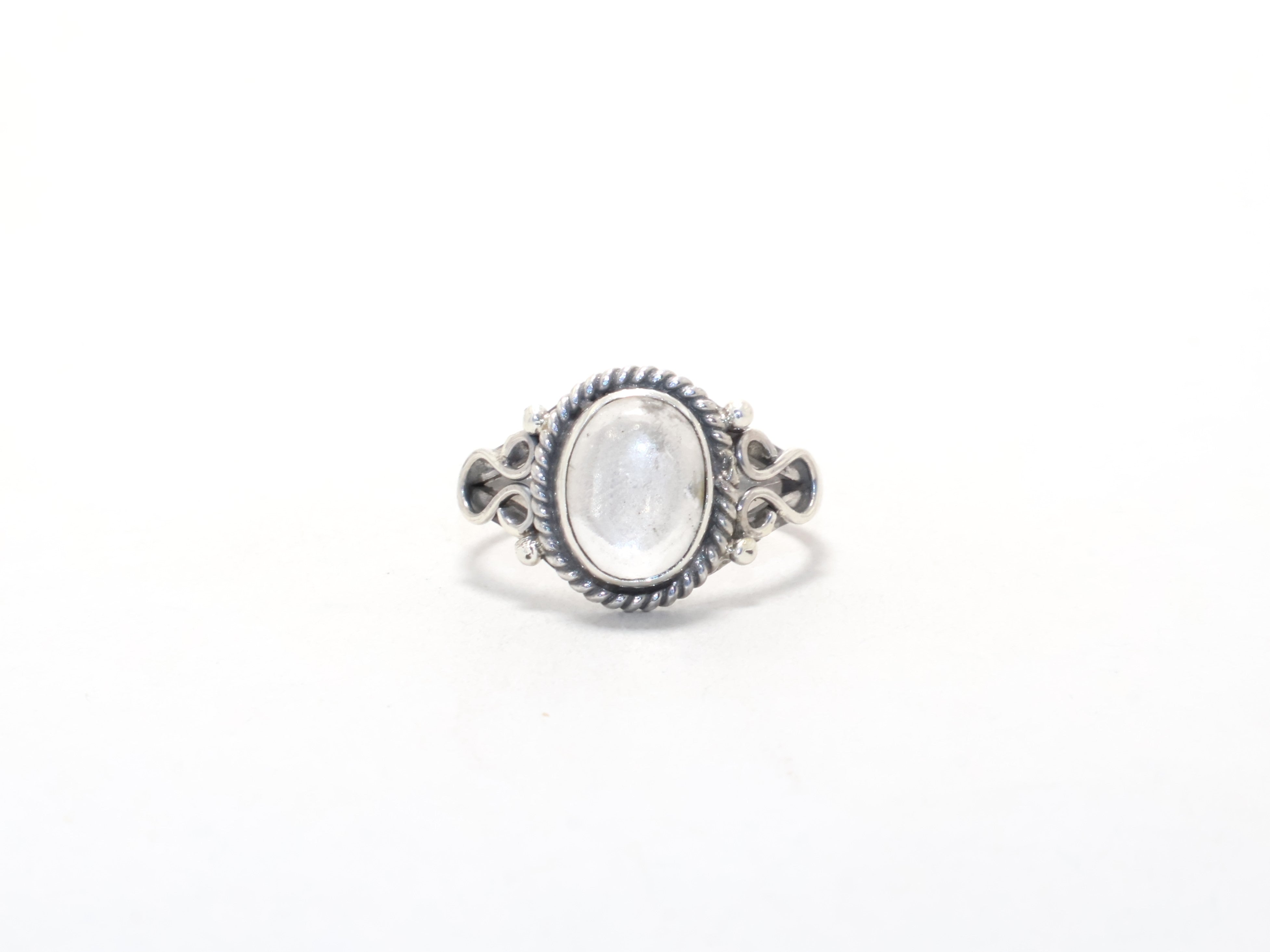Handgefertigter Kristallquarz-Ring 925 Sterling Silber Geschenkartikel Boho Ring Ovaler Edelsteinring Freundschaftsring