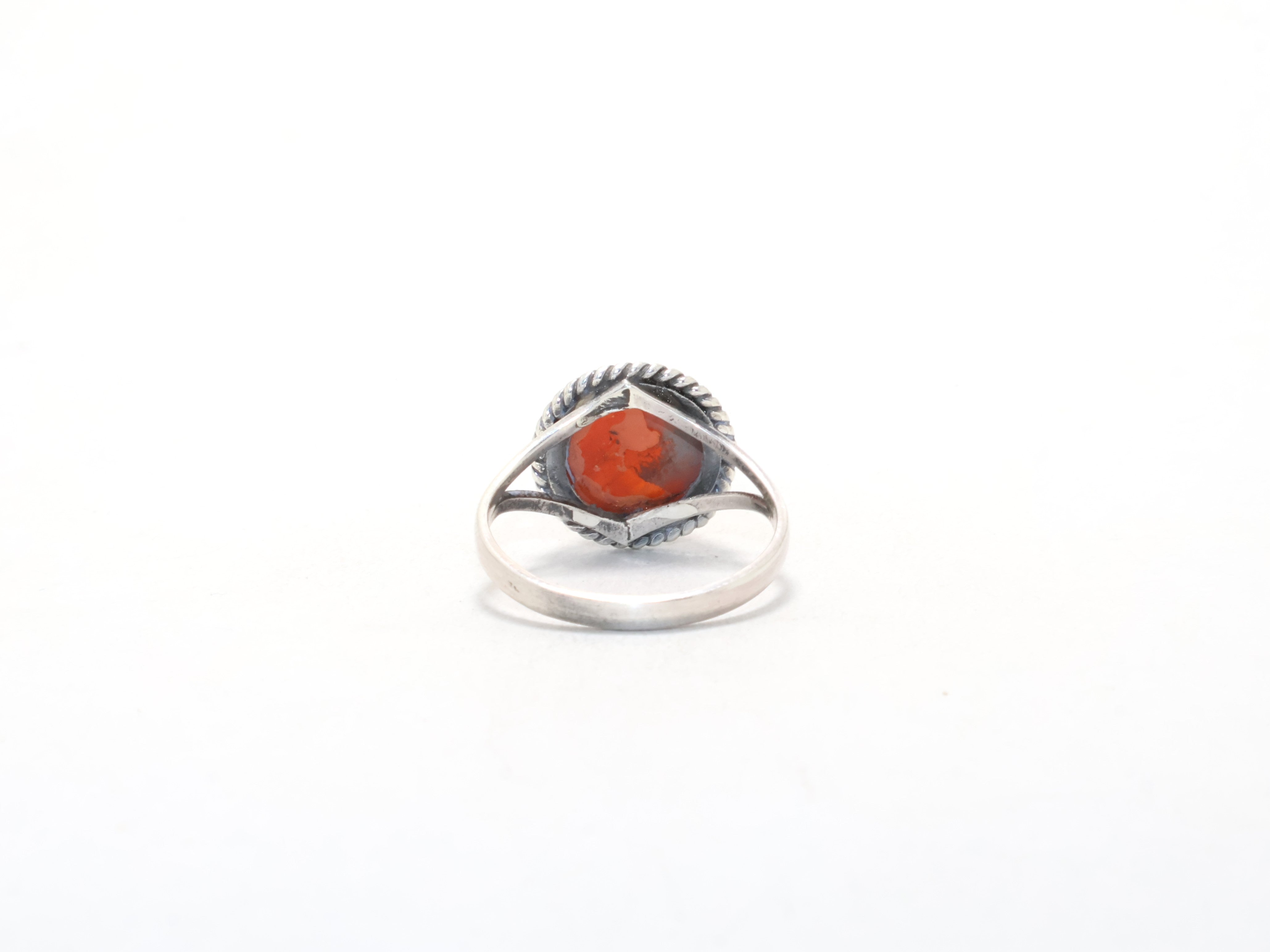 Handgemachter Karneol Edelsteinring August Geburtsstein Minimalistischer Ring Stapelring Boho Designer Ring