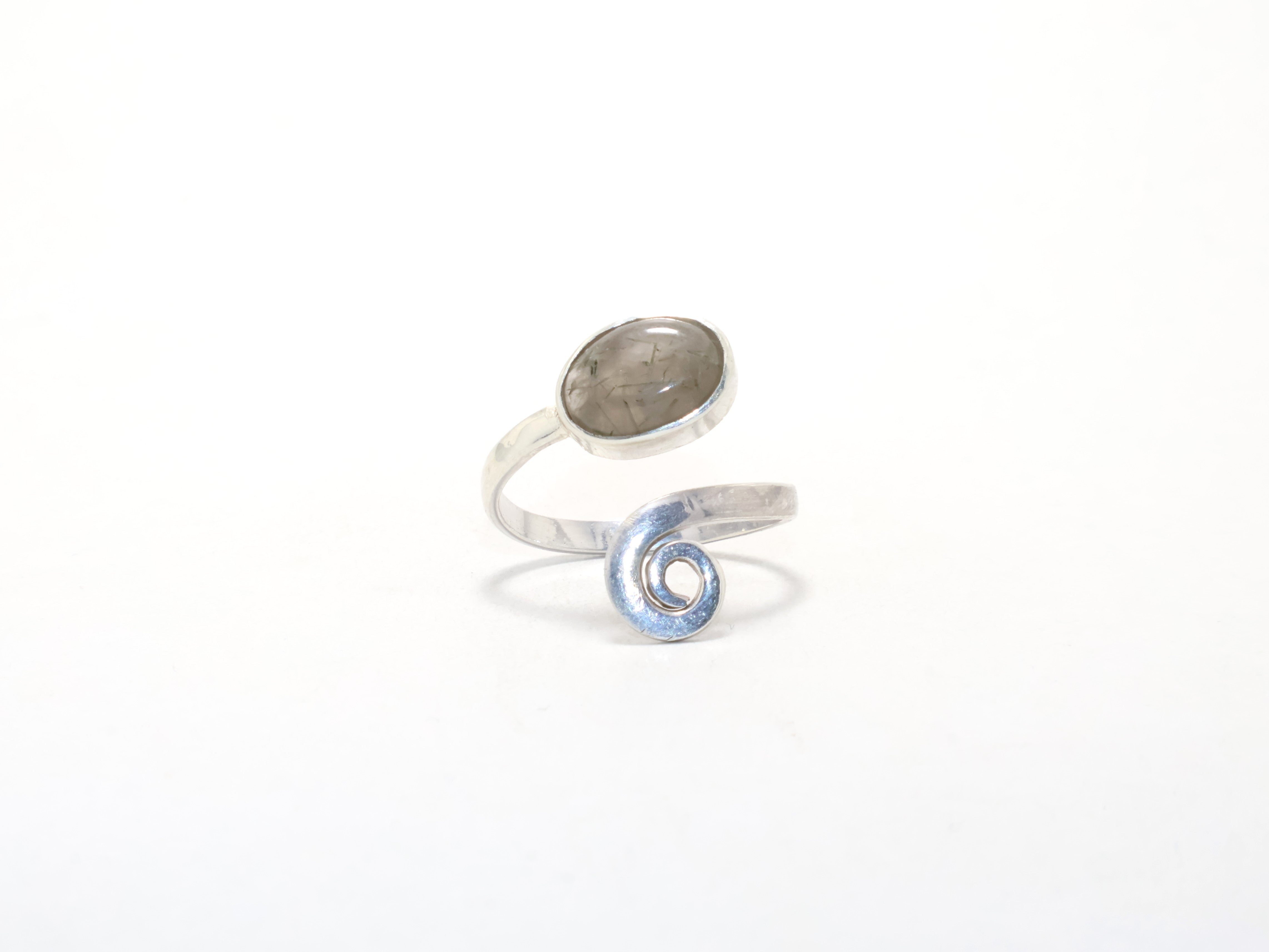 Schwarzer Rutil Edelstein Ring Cocktailring Designer Ring Handgemachter Freundschaftsring Geburtssteinring Böhmischer Ring