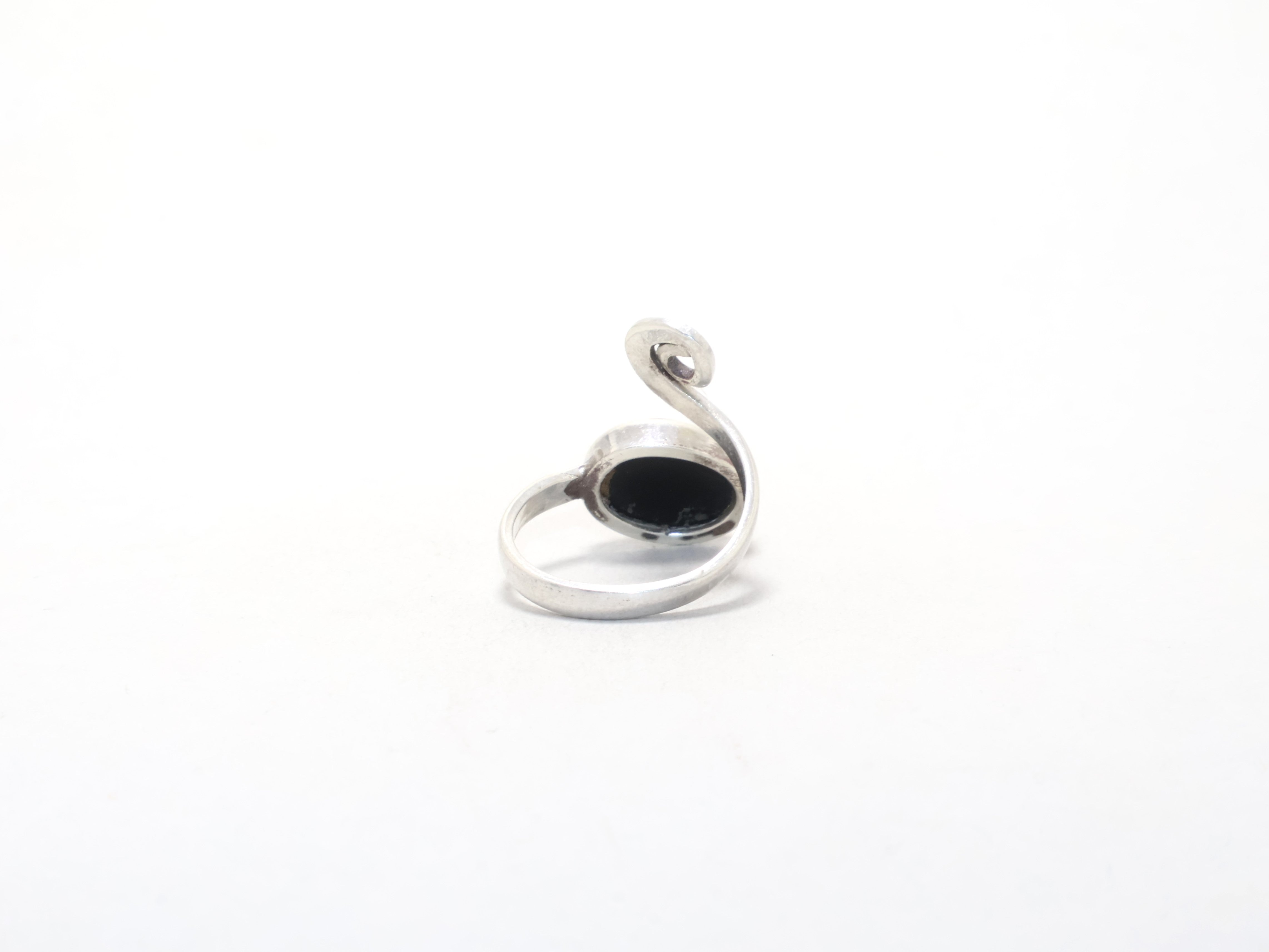 Designer-Ring mit schwarzem Onyx-Edelstein, Alltagsring, böhmischer Schmuck, zarter Verlobungsring, 925er Sterlingsilber