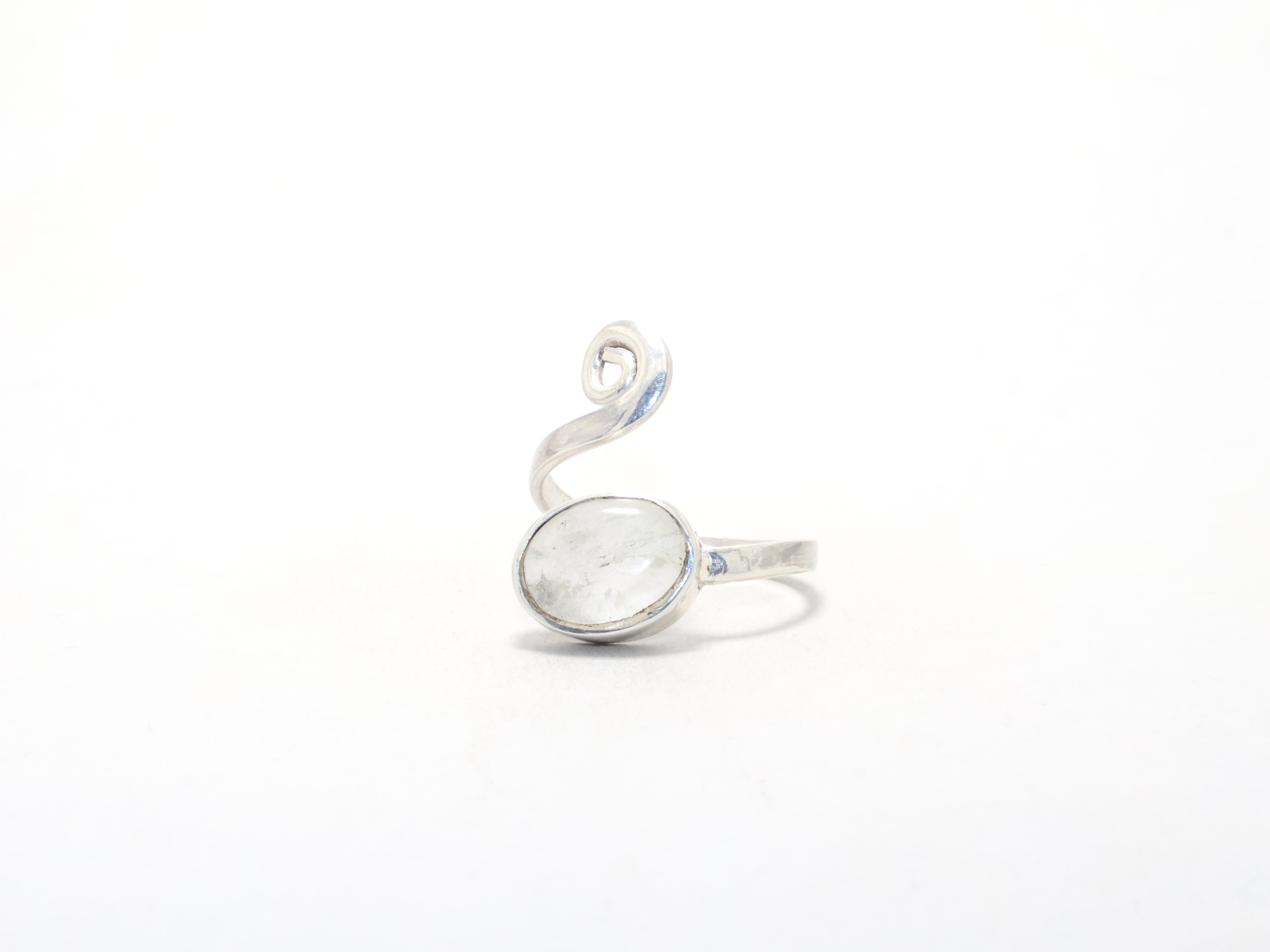 Handgemachter Ring aus natürlichem Quarzkristall, April-Geburtssteinring, Böhmischer Ring, 925er Sterlingsilber, Geschenk für Sie