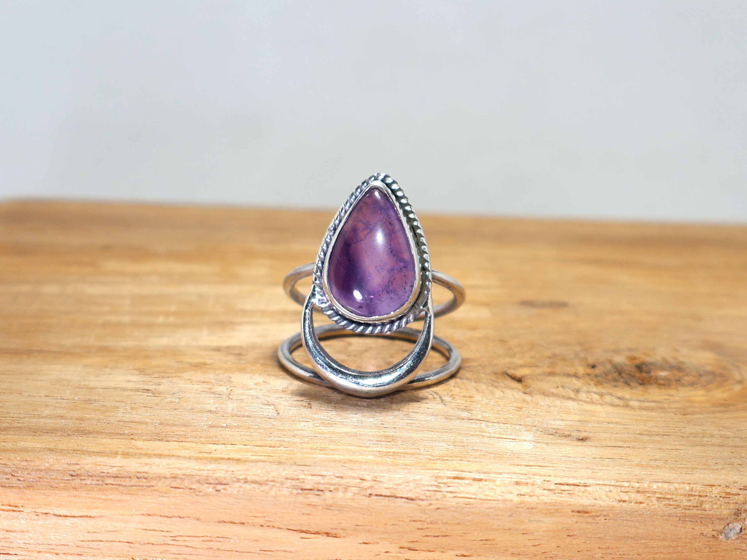 Natuurlijke Amethist Zilveren Ring Handgemaakte Paarse Edelsteen Sieraden Minimalistische Ring 925 Sterling Zilveren Ring Unieke Ring Druppelvormige Beloftering
