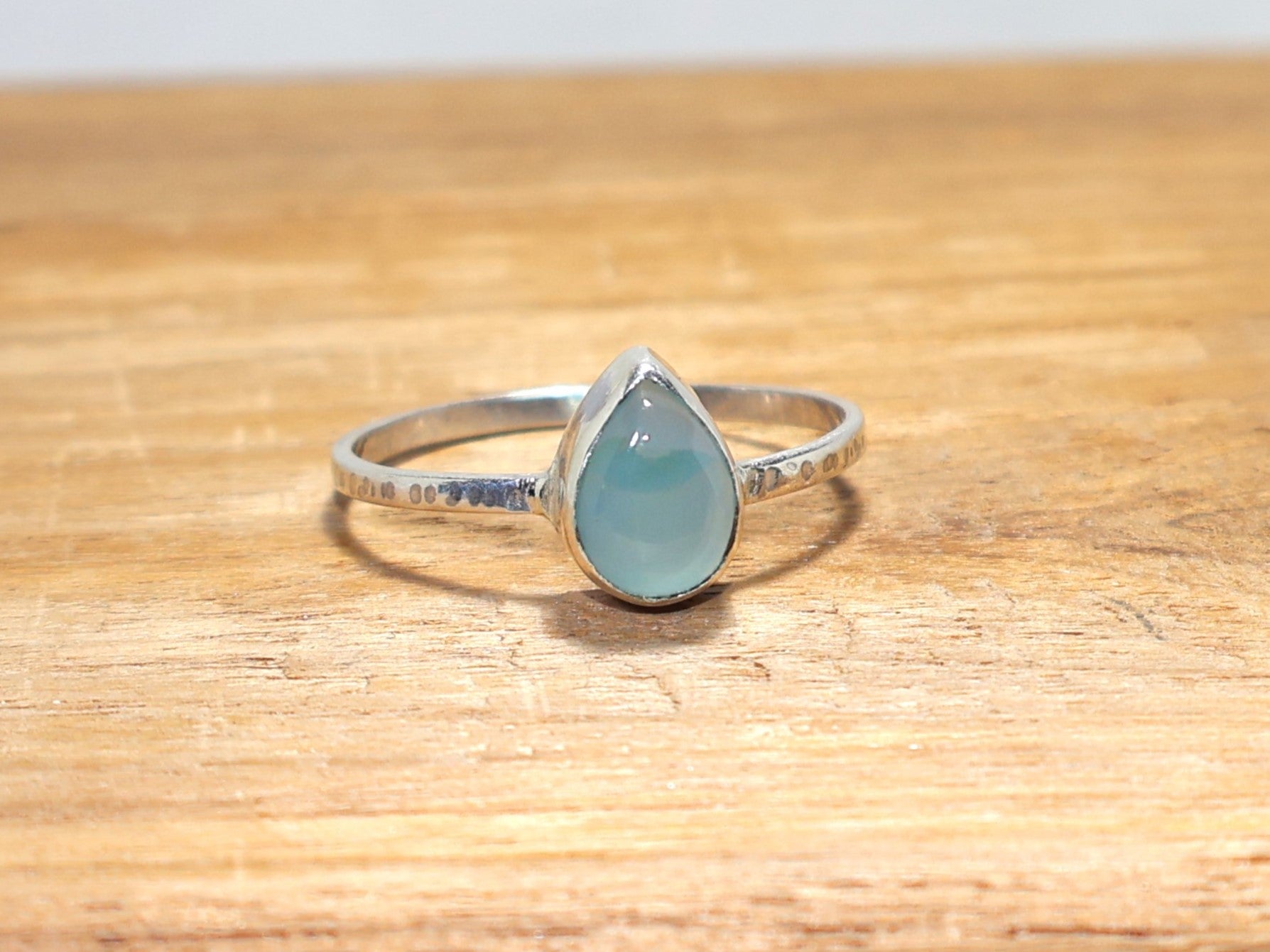 Natuurlijke Aqua Chalcedoon Ring Kleine Chalcedoon Ring Handgemaakte Zilveren Ring Unieke Ring Geboortesteen Ring 925 Sterling Zilveren Ring