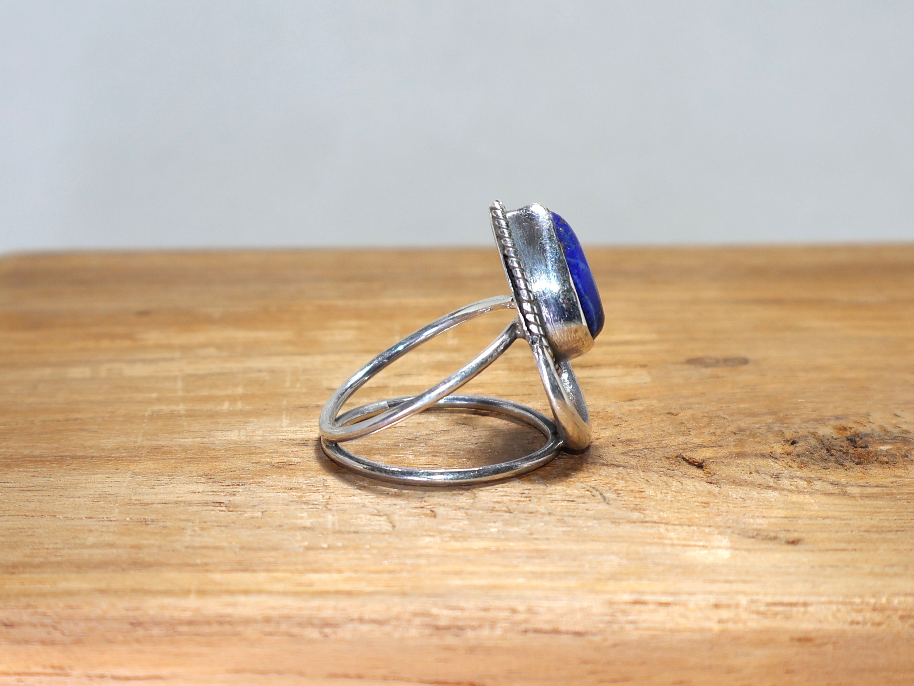 Lapislazuli Ring Tropfen Edelstein 925 Sterling Silber Ring Handgefertigt Alltagsring Tropfenförmiger Lapislazuli Ring Minimalistischer Ring Unisex Ring Einzigartiger Blauer Edelsteinring Ring Für Sie & Ihn