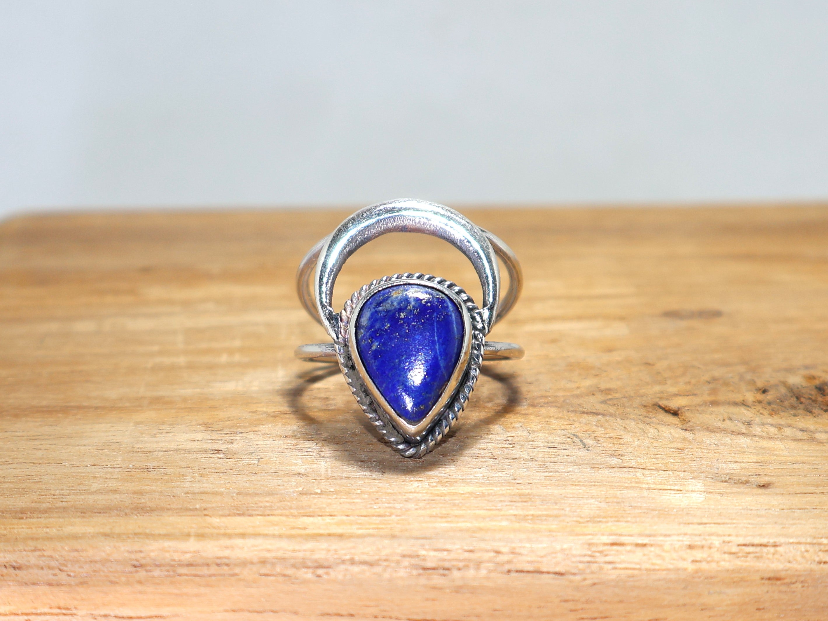Lapislazuli Ring Tropfen Edelstein 925 Sterling Silber Ring Handgefertigt Alltagsring Tropfenförmiger Lapislazuli Ring Minimalistischer Ring Unisex Ring Einzigartiger Blauer Edelsteinring Ring Für Sie & Ihn