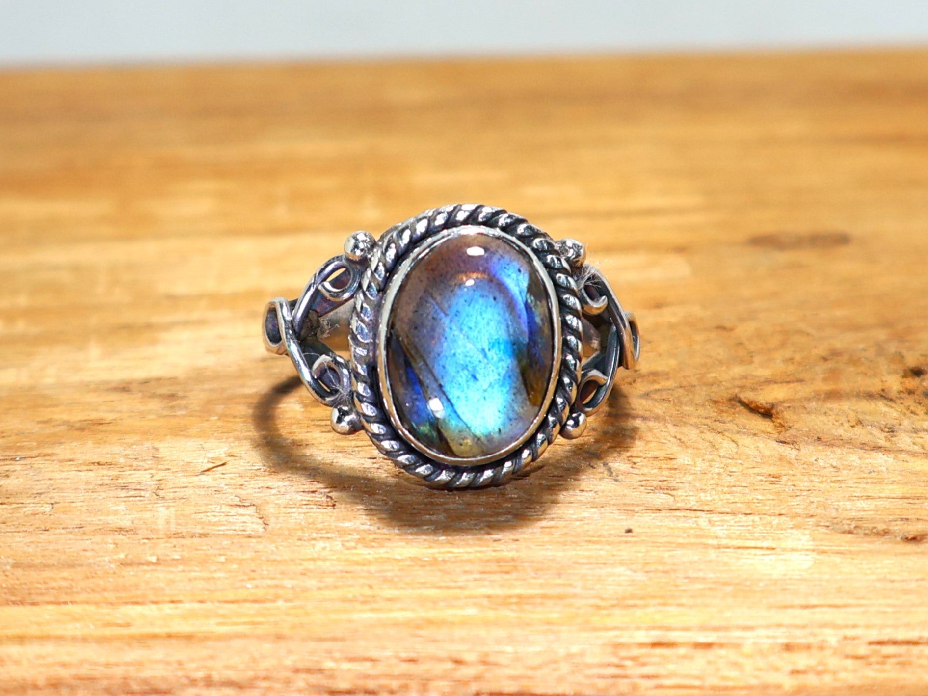 Natur Ovale Labradorit Silber Ring Blauer auffälliger Edelsteinring 925 Sterling Silber Ring Boho Ring Geschenk für Sie