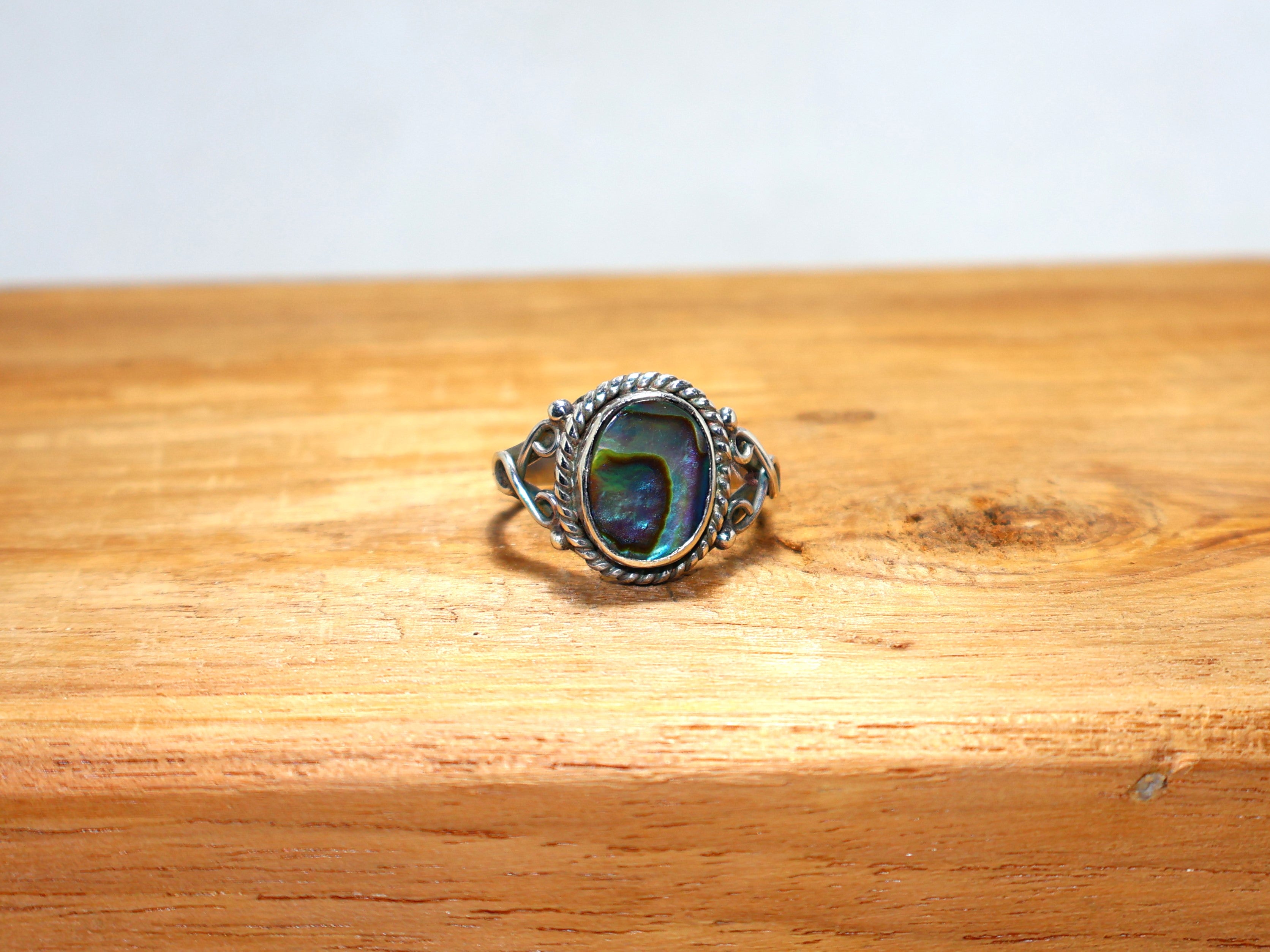 Damenring aus 925er Sterlingsilber mit Abalone-Muschel, minimalistischer Ring, Ring mit ovalem Naturstein, Jubiläumsgeschenk für Frauen