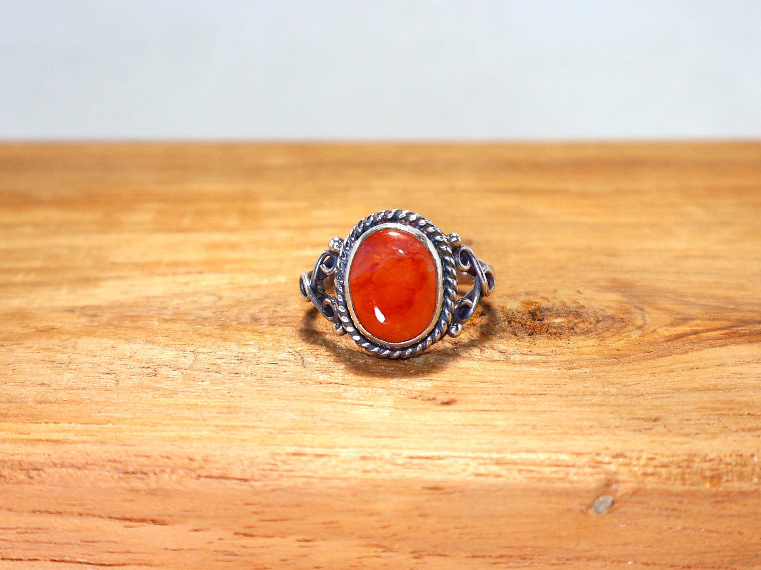 Natur Karneol Ring 925 Sterling Silber Einzigartiger Ring für Damen Edelstein Ring Handgemachter Ring Oranger Karneol Versprechensring Geburtssteinring