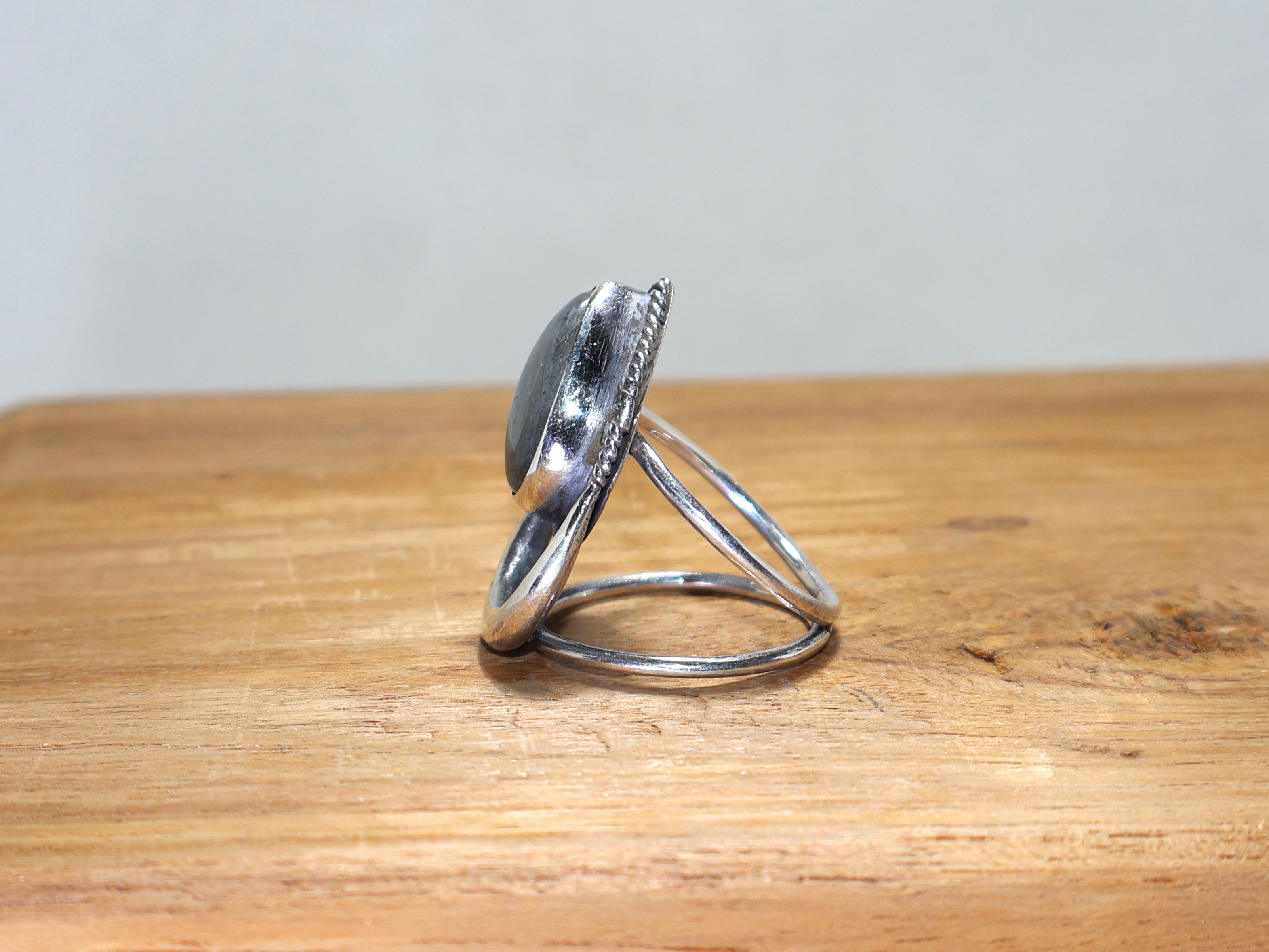 Natürlicher blauer Feuer-Labradorit-Ring, Geburtsstein-Ring, 925er massiver Sterlingsilber-Ring, Tropfen-Edelstein-Ring, handgemachtes Geschenk für sie
