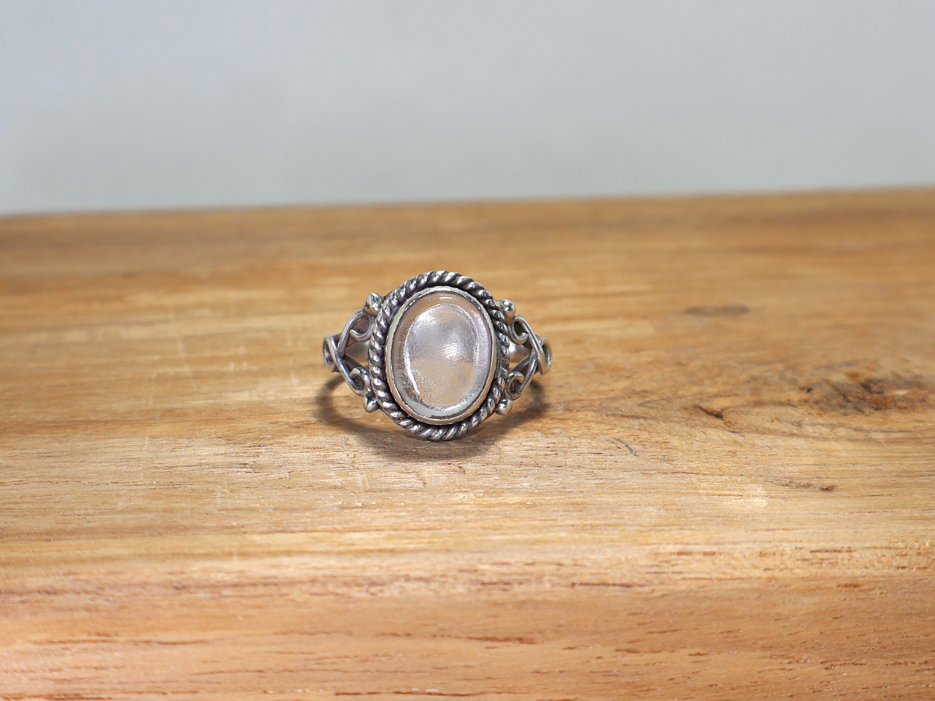 Kristallquarz-Silberring Handgefertigter Edelsteinring Statement-Ring 925 Sterling Silber Ring Ovaler Ring Geschenk für Sie