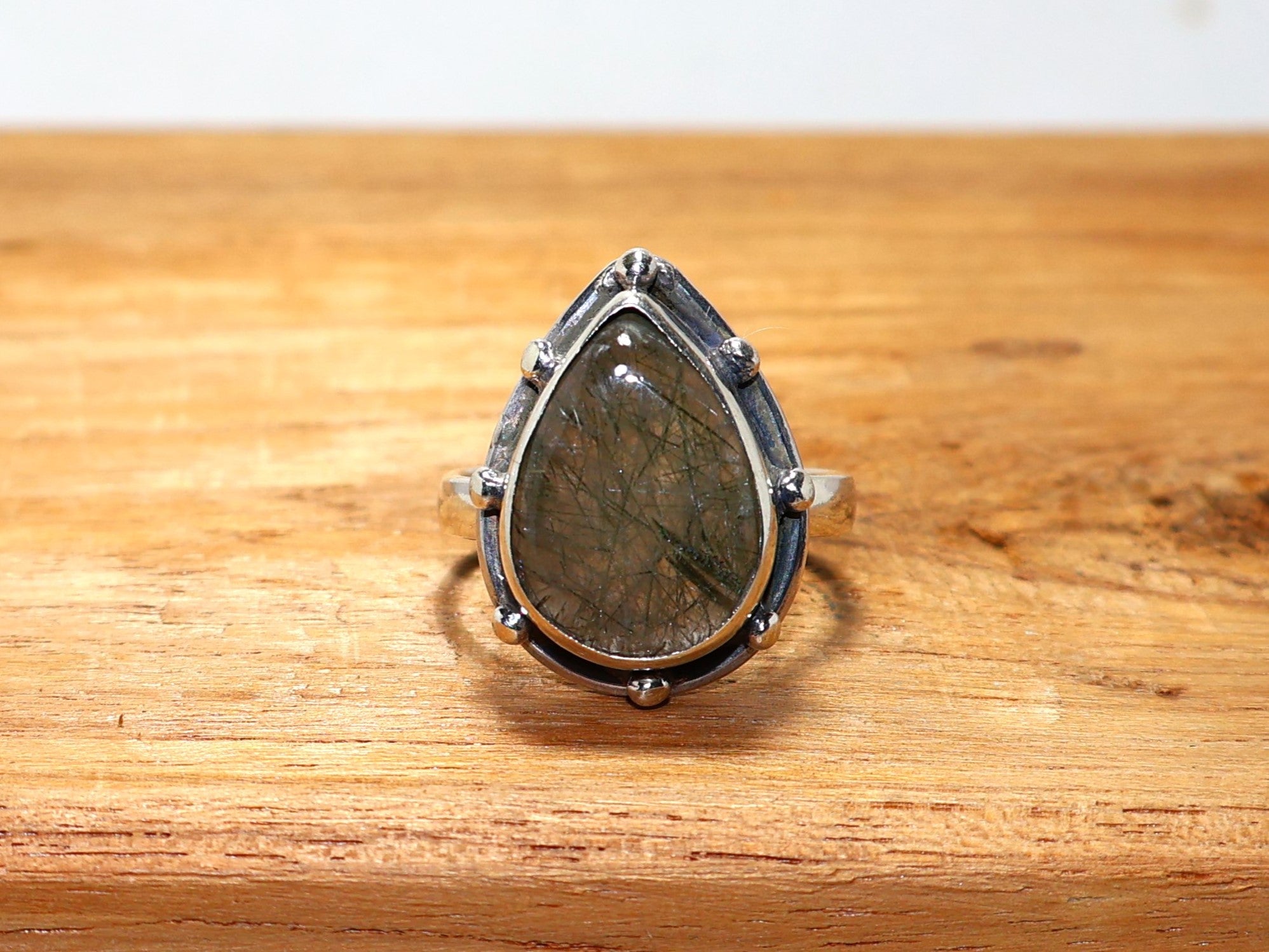 Natürlicher schwarzer Rutilquarz Ring Glücksstein Ring Verlobungsring 925 Sterling Silber Ring Handgemachter Silberring Statement Ring April Geburtsstein Ring Einzigartiger Ring Geschenk für Sie
