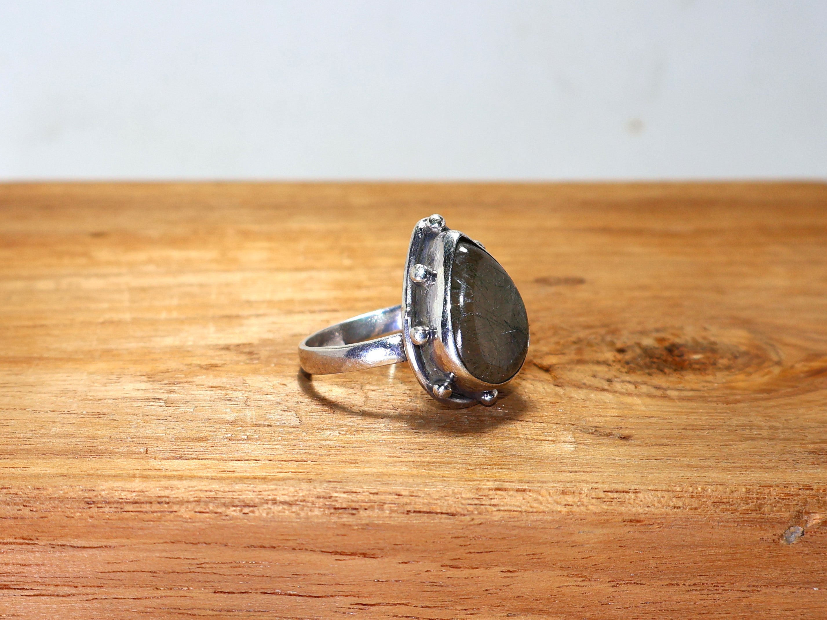Natürlicher schwarzer Rutilquarz Ring Glücksstein Ring Verlobungsring 925 Sterling Silber Ring Handgemachter Silberring Statement Ring April Geburtsstein Ring Einzigartiger Ring Geschenk für Sie