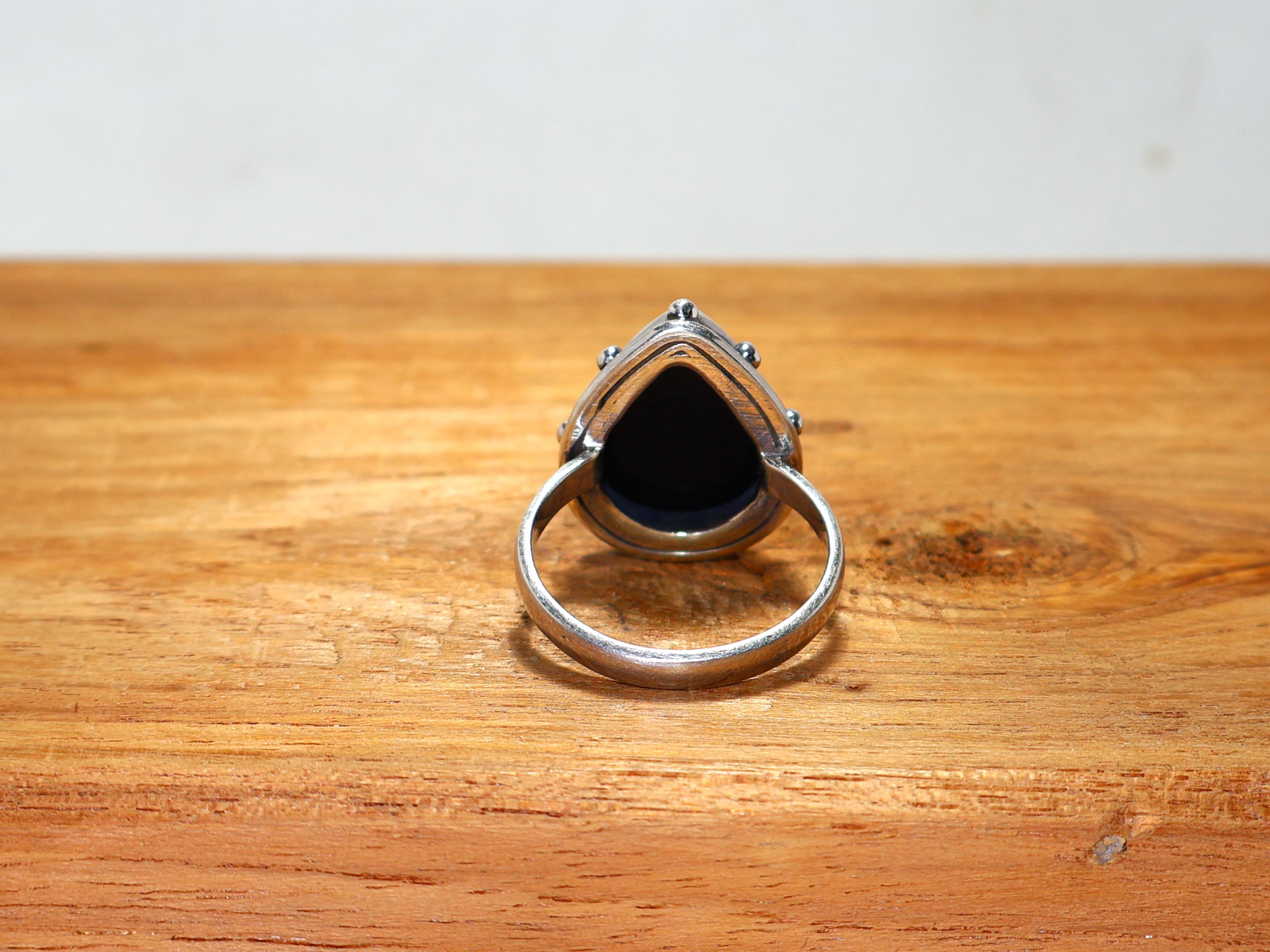 Natürlicher schwarzer Onyx-Ring, Boho-Silberring, 925er Sterlingsilber, Verlobungsring, handgefertigter Ring, Birnen-Edelsteinring, Statement-Ring