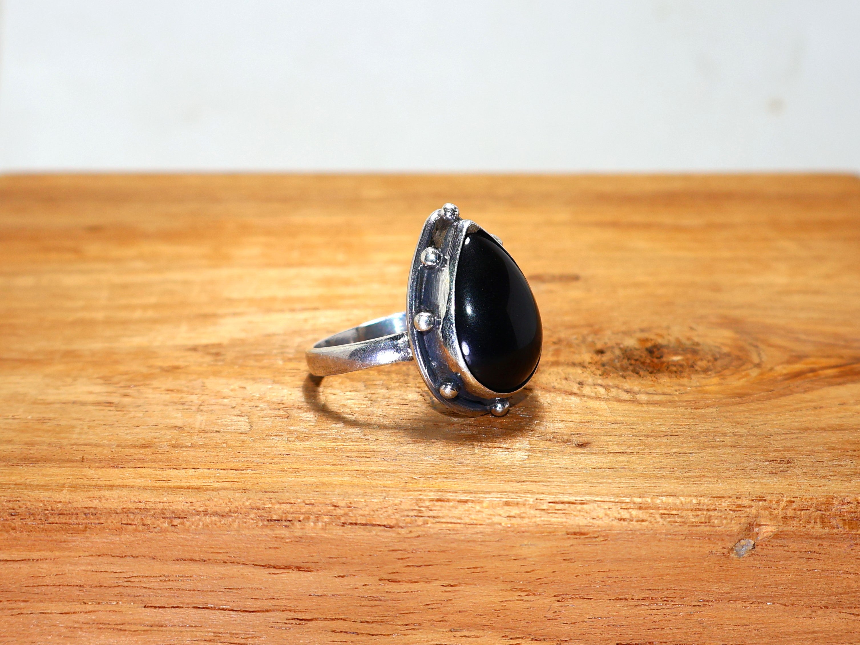 Natürlicher schwarzer Onyx-Ring, Boho-Silberring, 925er Sterlingsilber, Verlobungsring, handgefertigter Ring, Birnen-Edelsteinring, Statement-Ring
