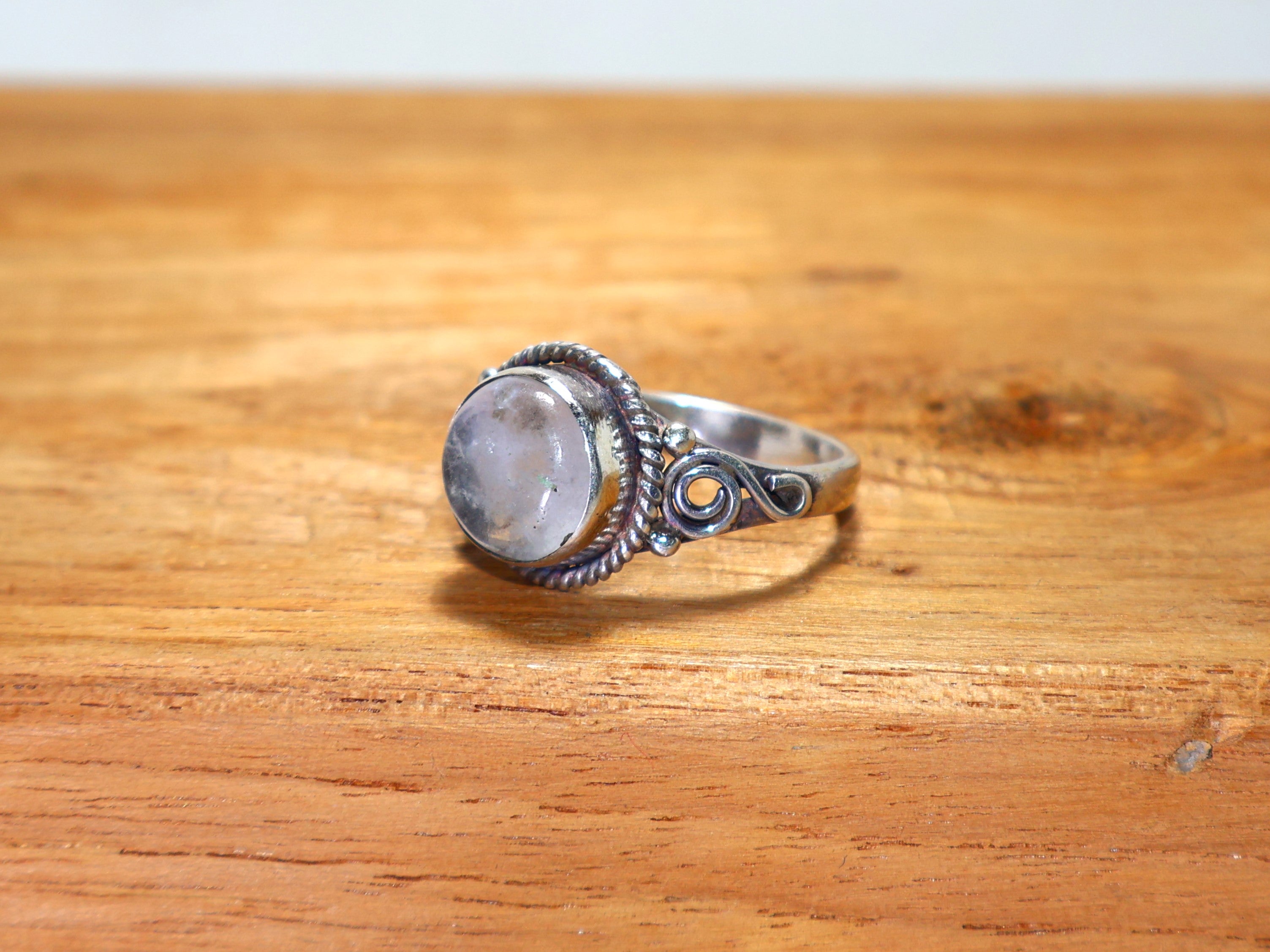 Kristallquarz-Ring Handgefertigter Ring Ovaler Edelstein-Ring 925 Sterling Silber Ring Statement-Ring Geburtsstein-Ring