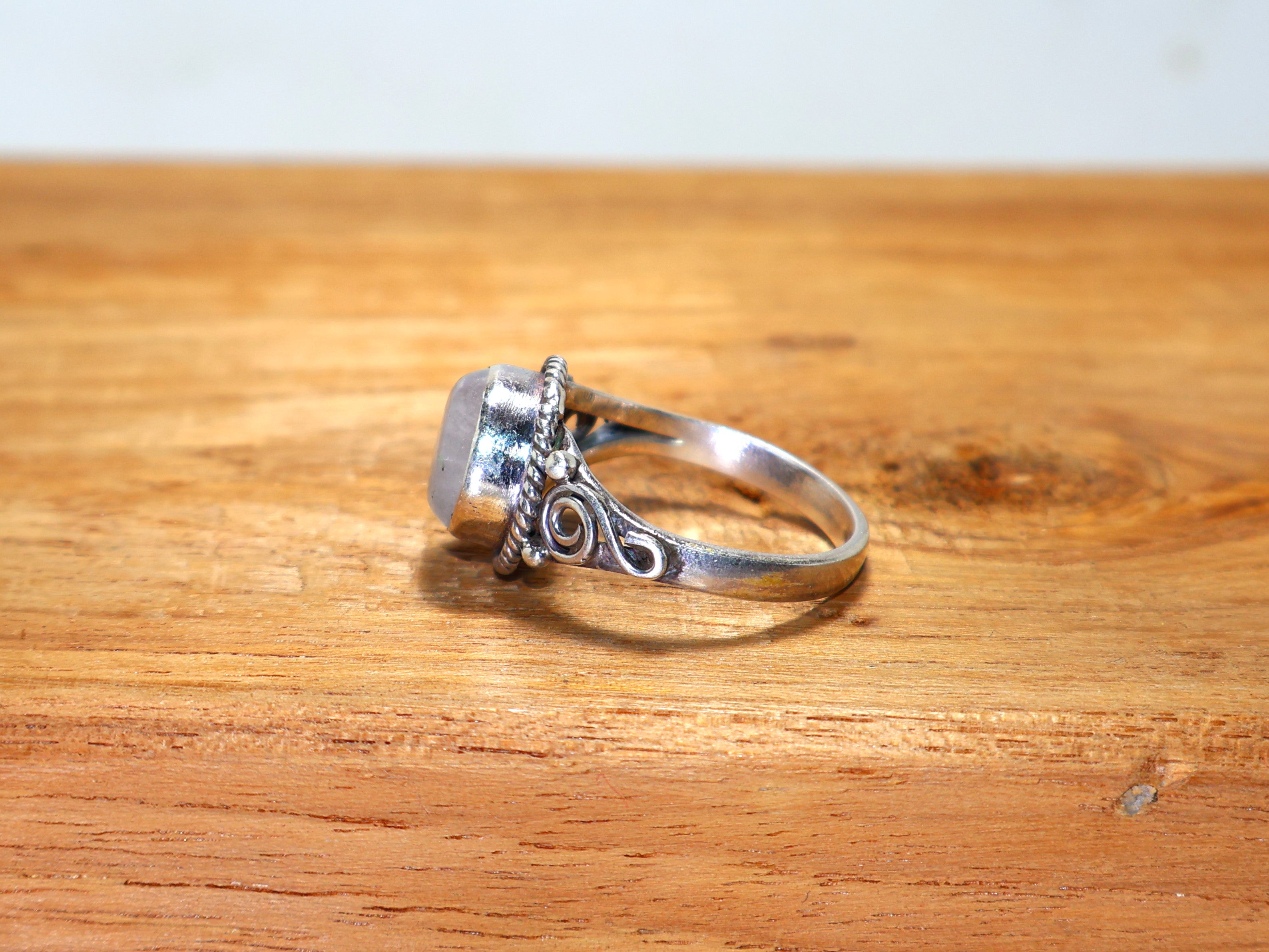 Kristallquarz-Ring Handgefertigter Ring Ovaler Edelstein-Ring 925 Sterling Silber Ring Statement-Ring Geburtsstein-Ring