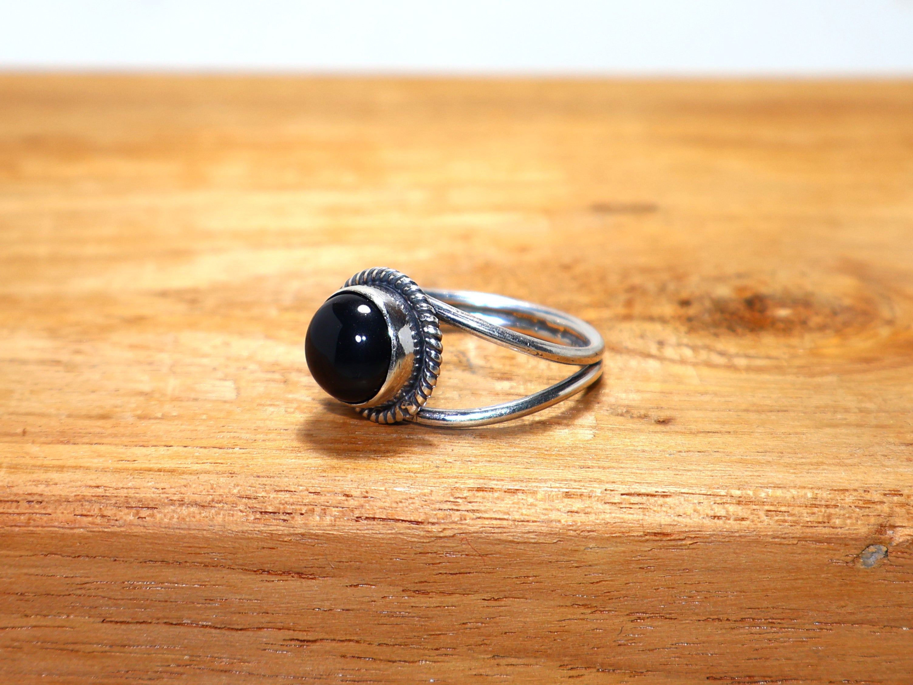 Natürlicher Schwarzer Onyx Ring Handgemachter Silberring Ovaler Steinring 925 Sterling Silberring Damenring Geburtssteinring Geschenkidee