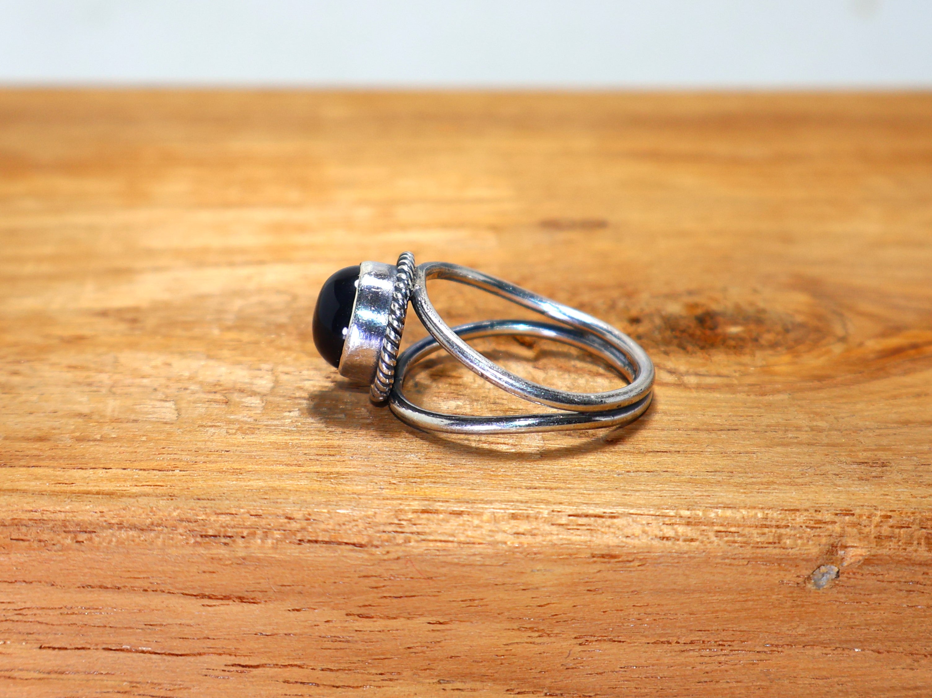 Natürlicher Schwarzer Onyx Ring Handgemachter Silberring Ovaler Steinring 925 Sterling Silberring Damenring Geburtssteinring Geschenkidee