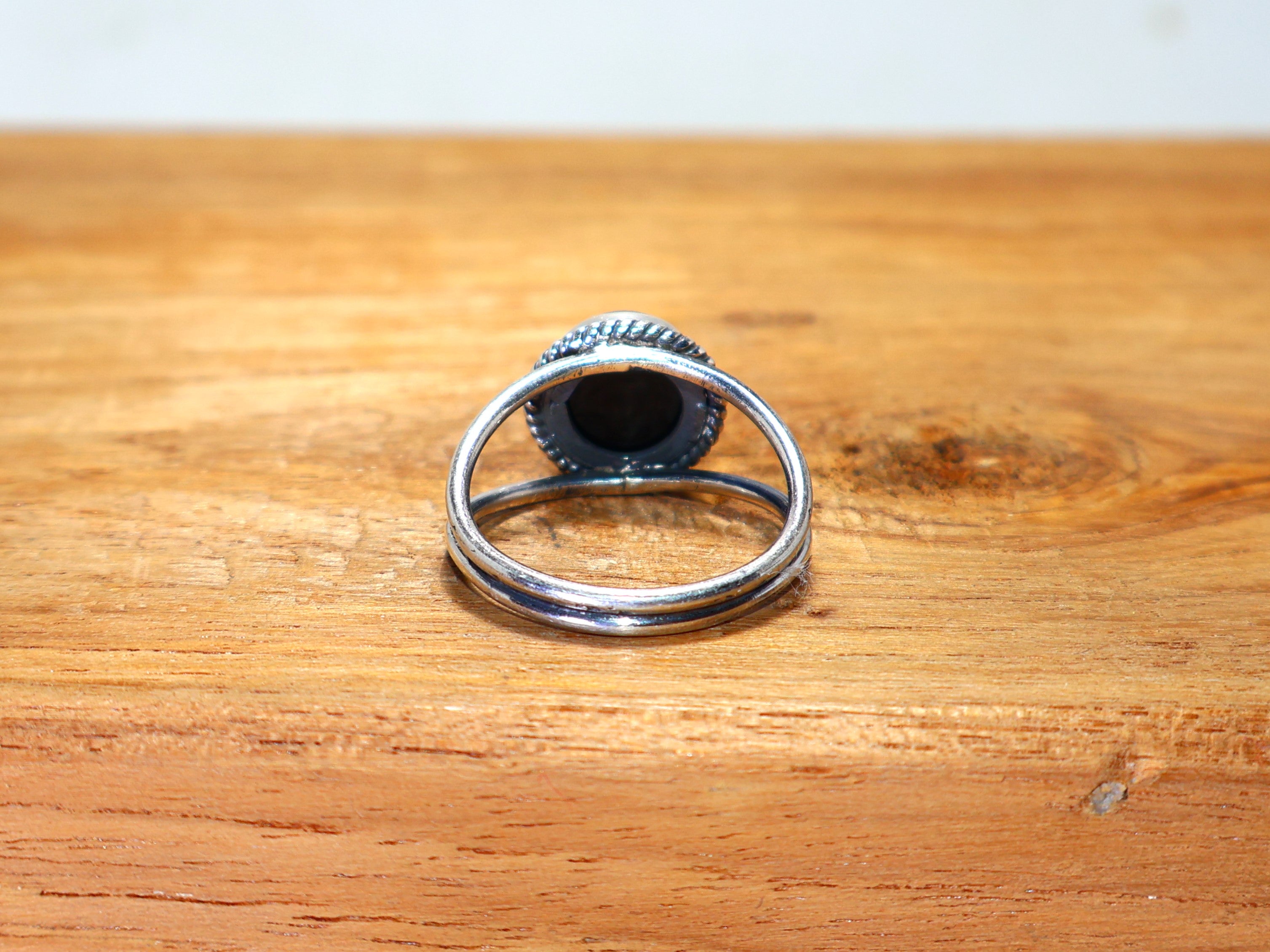 Natürlicher Schwarzer Onyx Ring Handgemachter Silberring Ovaler Steinring 925 Sterling Silberring Damenring Geburtssteinring Geschenkidee
