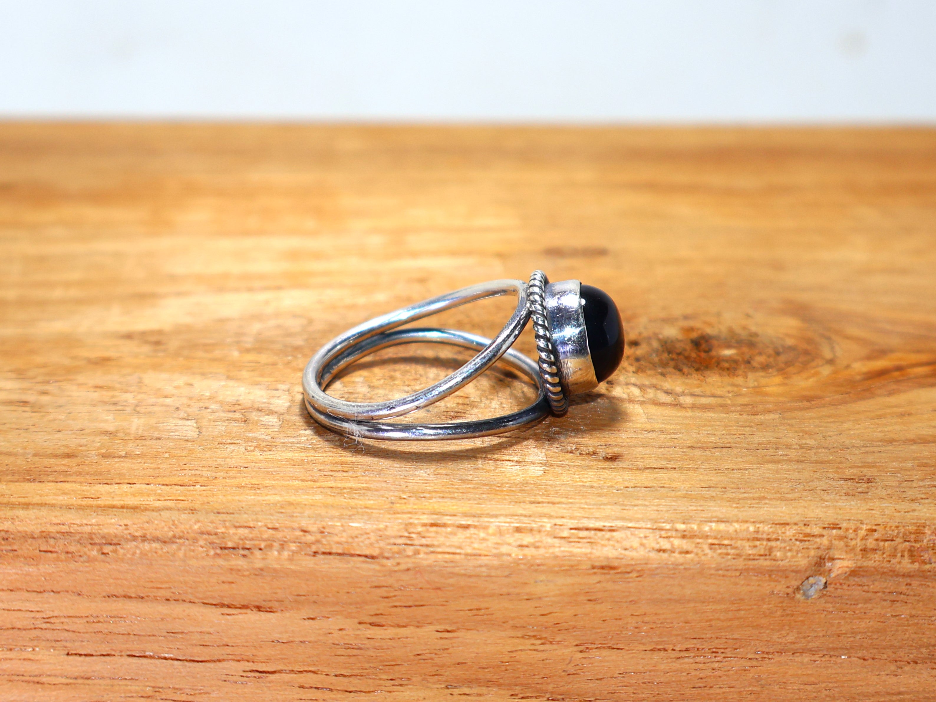 Natürlicher Schwarzer Onyx Ring Handgemachter Silberring Ovaler Steinring 925 Sterling Silberring Damenring Geburtssteinring Geschenkidee